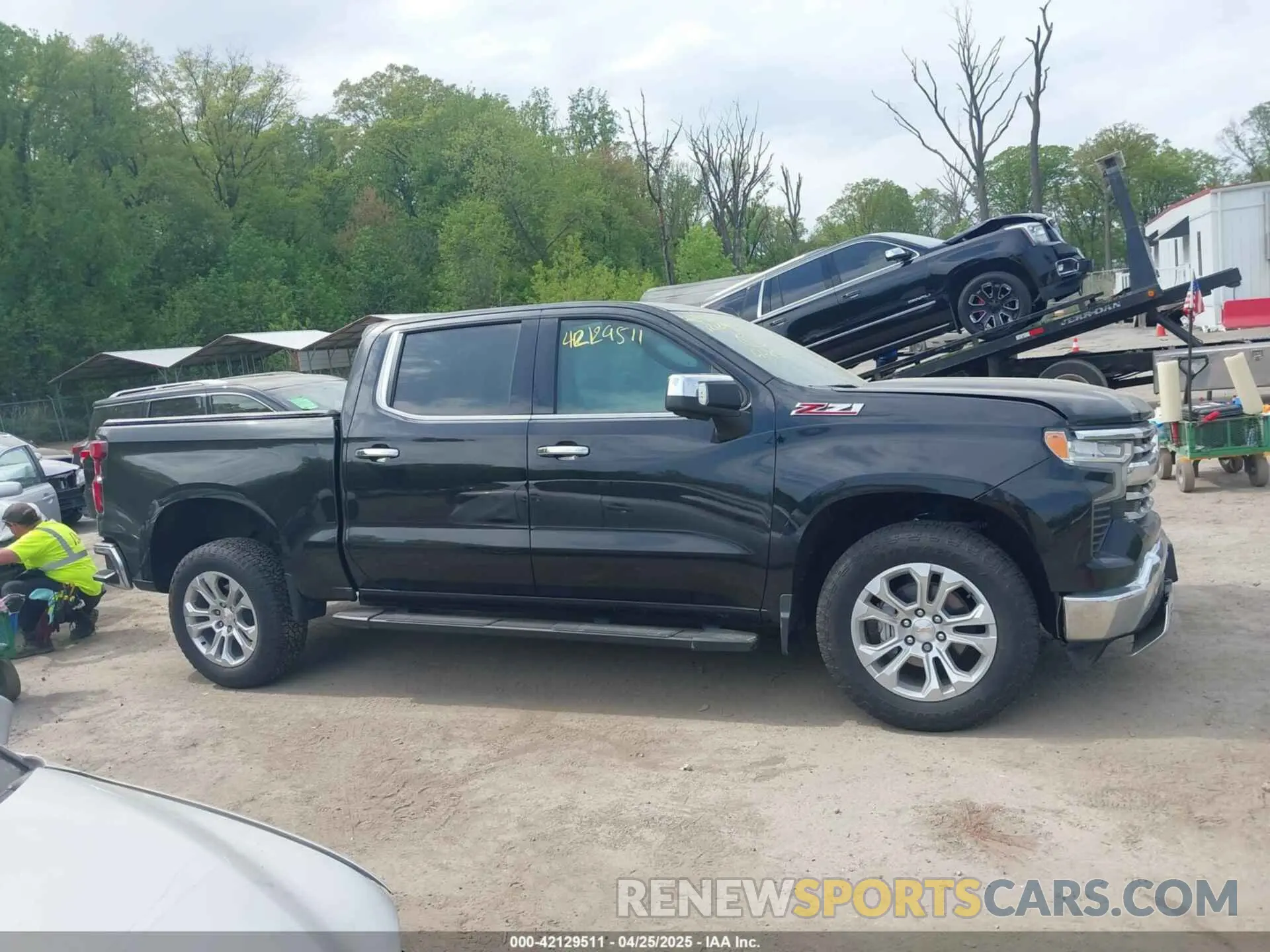14 Photograph of a damaged car 1GCUDGELXRZ250646 CHEVROLET SILVERADO 1500 2024