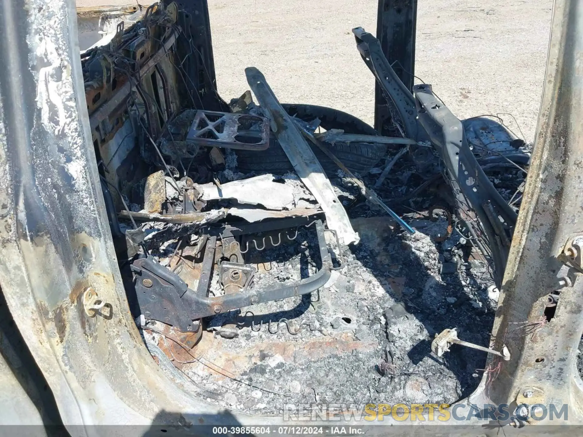 8 Photograph of a damaged car 1GCUDJE83RZ199693 CHEVROLET SILVERADO 1500 2024