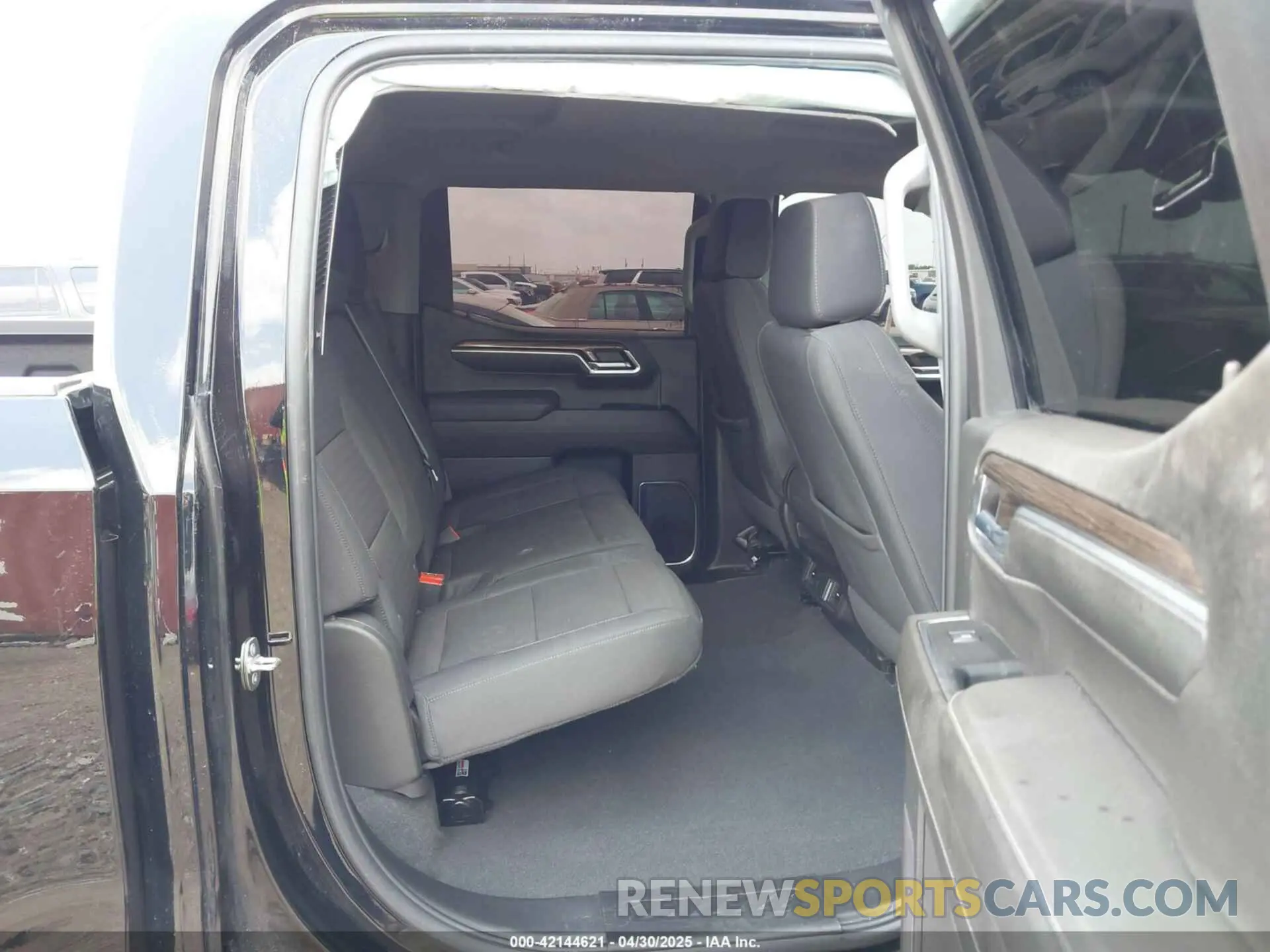 8 Photograph of a damaged car 2GCPACED1R1261678 CHEVROLET SILVERADO 1500 2024