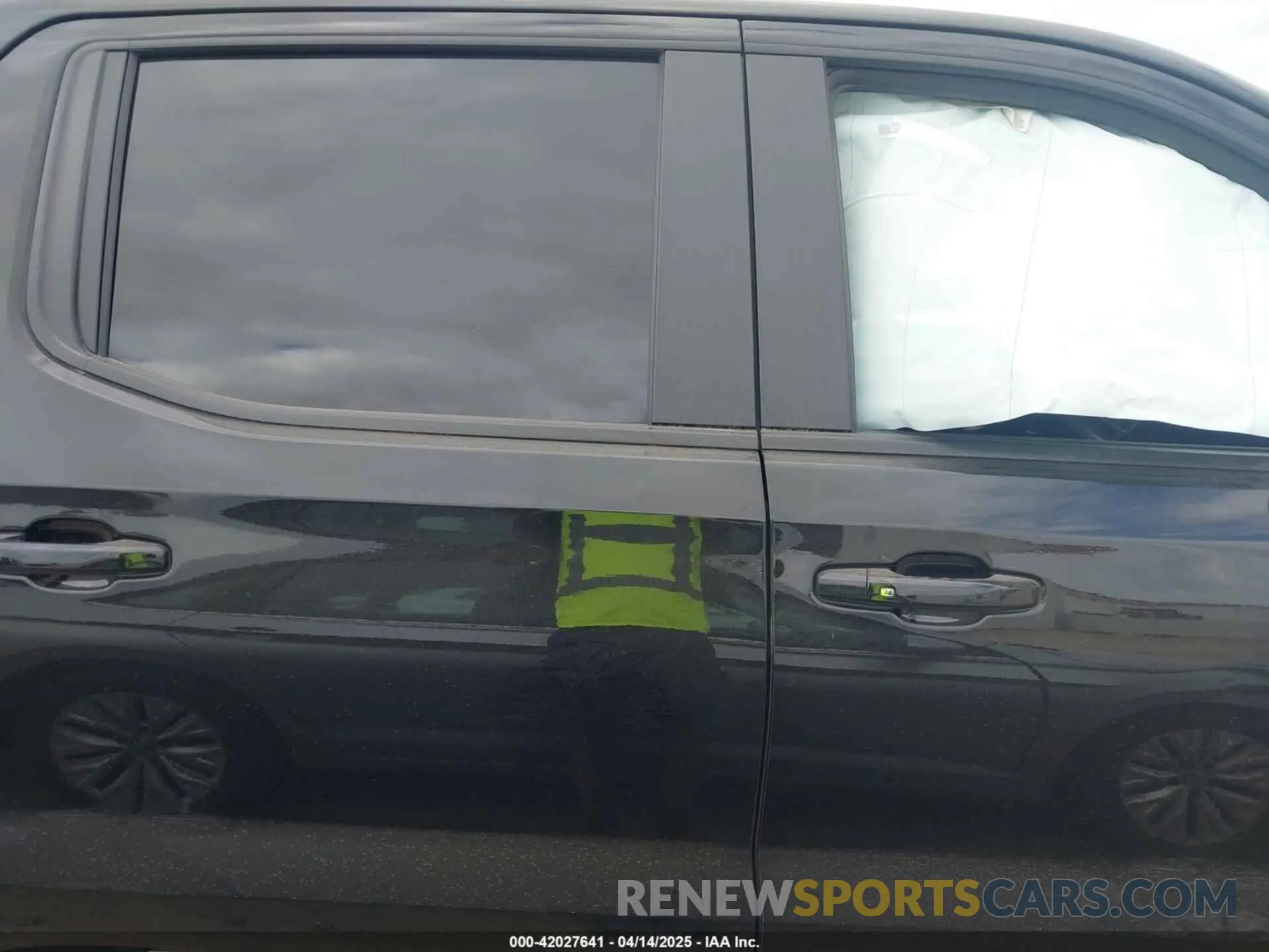 12 Photograph of a damaged car 2GCUDDED4R1217478 CHEVROLET SILVERADO 1500 2024