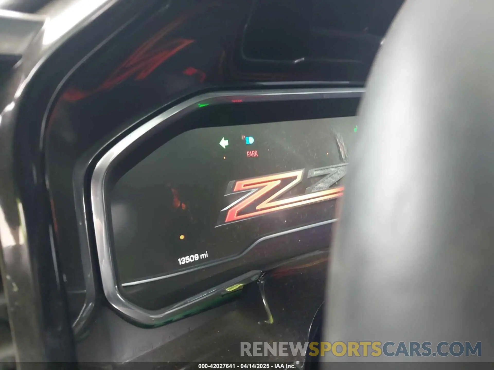 7 Photograph of a damaged car 2GCUDDED4R1217478 CHEVROLET SILVERADO 1500 2024