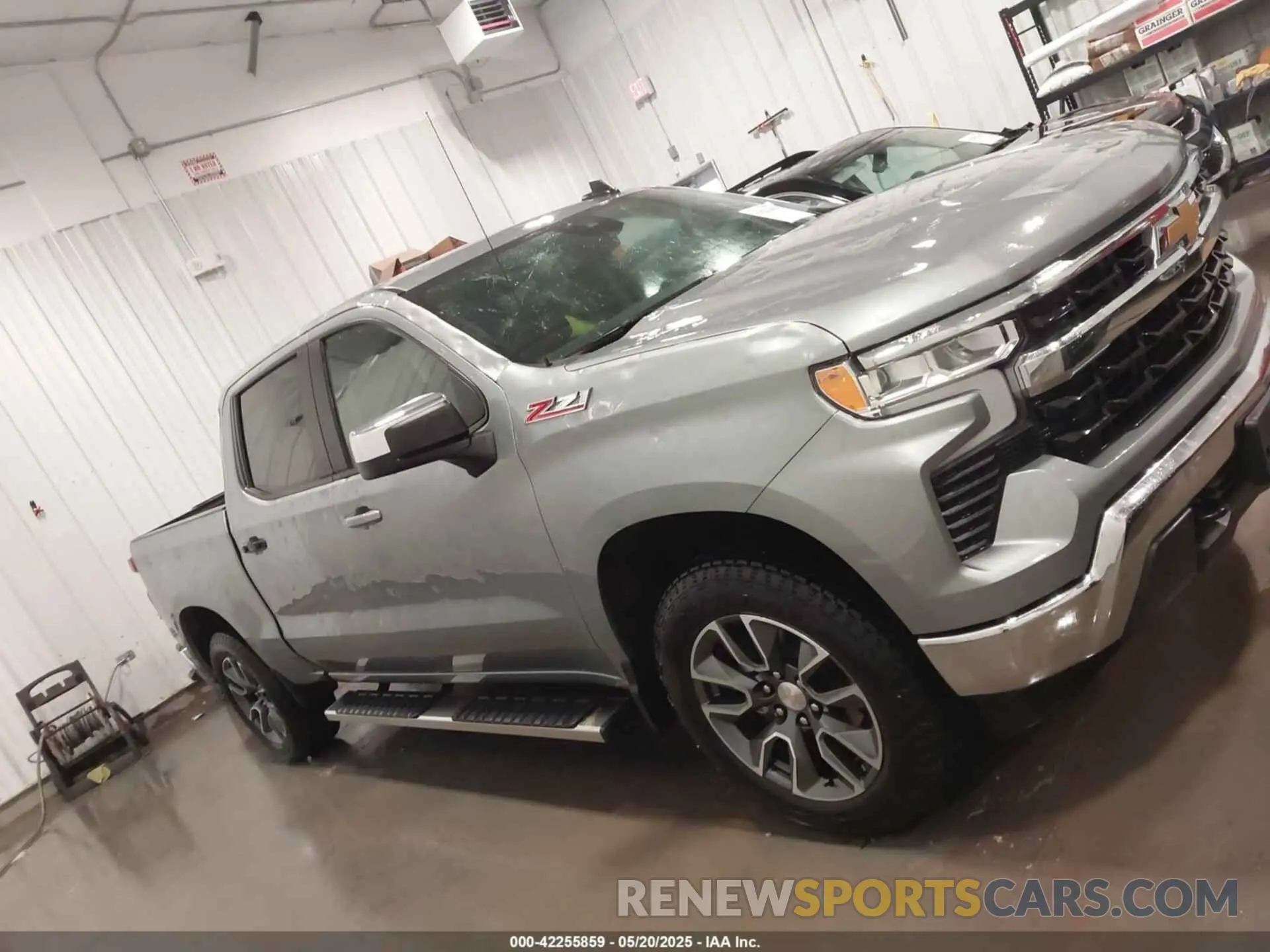 13 Photograph of a damaged car 2GCUDDED8R1217614 CHEVROLET SILVERADO 1500 2024