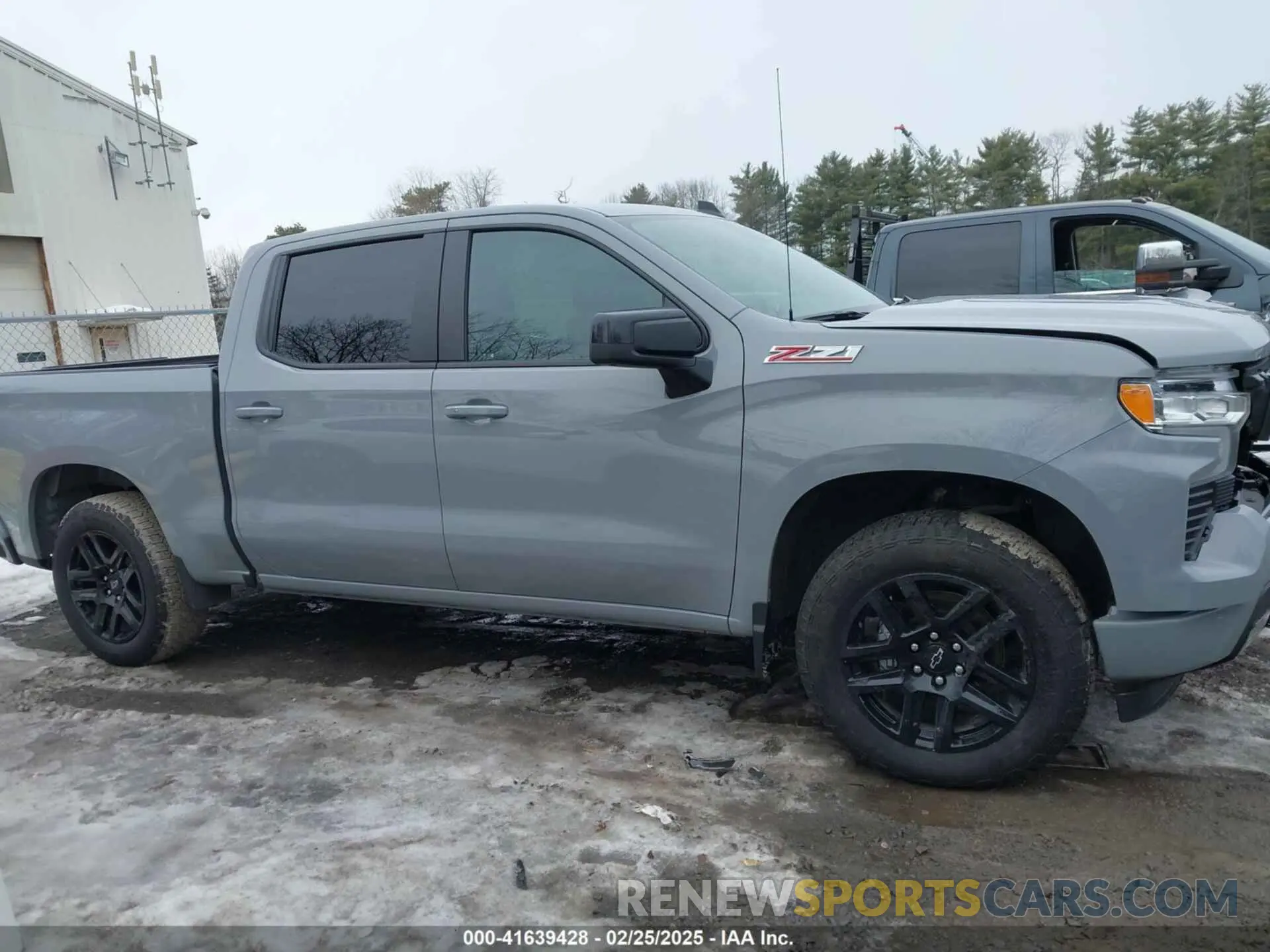 13 Photograph of a damaged car 2GCUDEED0R1270233 CHEVROLET SILVERADO 1500 2024