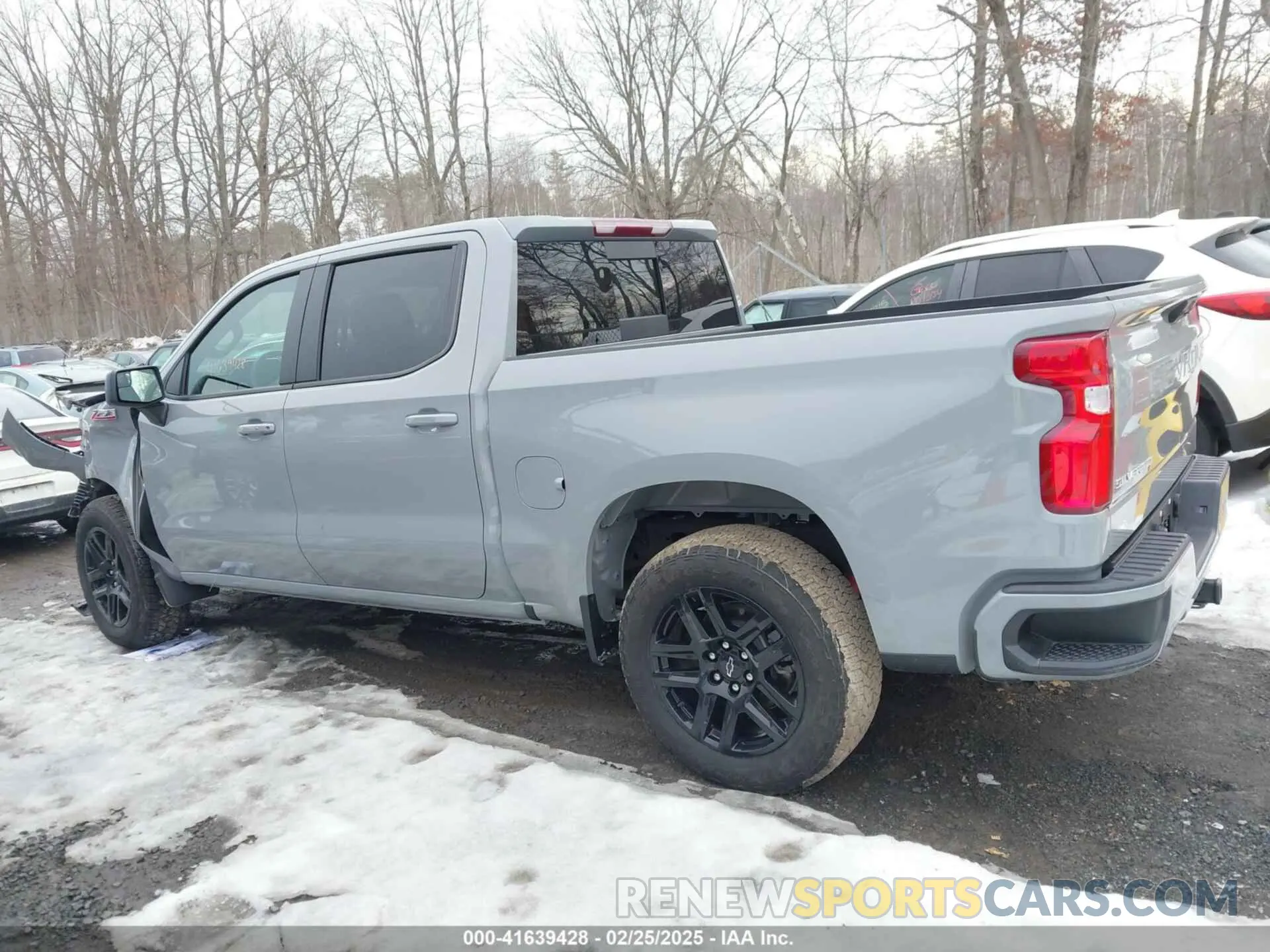 14 Photograph of a damaged car 2GCUDEED0R1270233 CHEVROLET SILVERADO 1500 2024