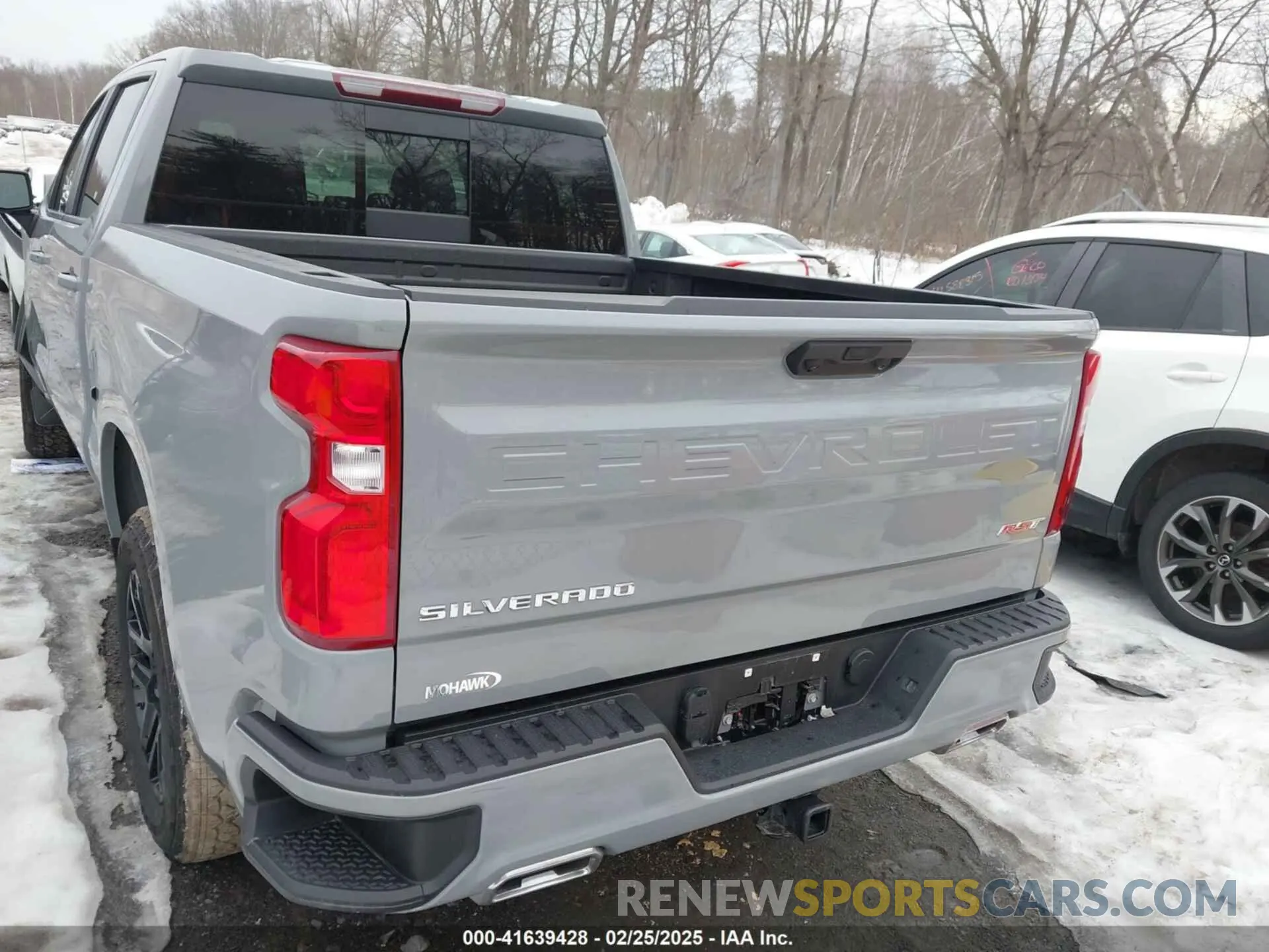 16 Photograph of a damaged car 2GCUDEED0R1270233 CHEVROLET SILVERADO 1500 2024