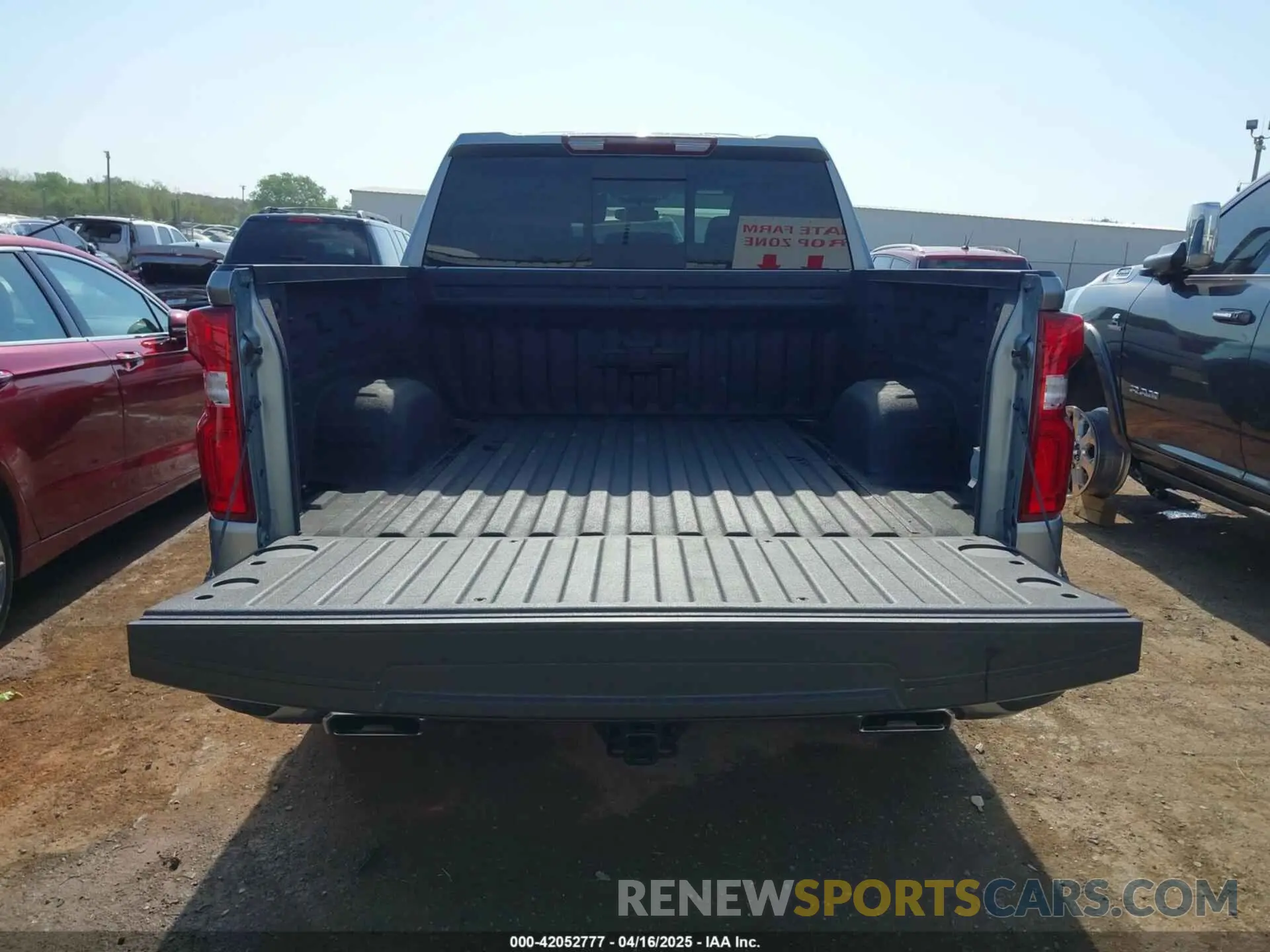 16 Photograph of a damaged car 2GCUDEED3R1173110 CHEVROLET SILVERADO 1500 2024