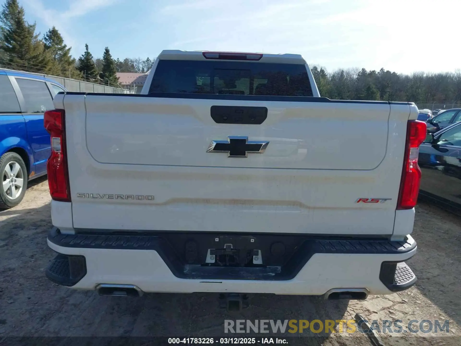 16 Photograph of a damaged car 2GCUDEED4R1211055 CHEVROLET SILVERADO 1500 2024