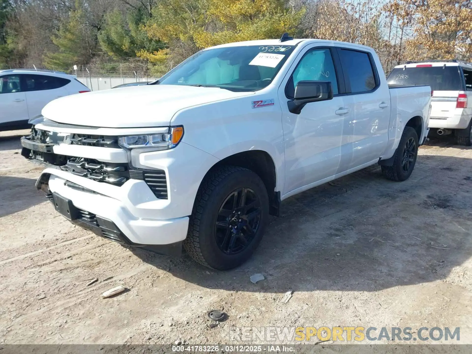 2 Photograph of a damaged car 2GCUDEED4R1211055 CHEVROLET SILVERADO 1500 2024