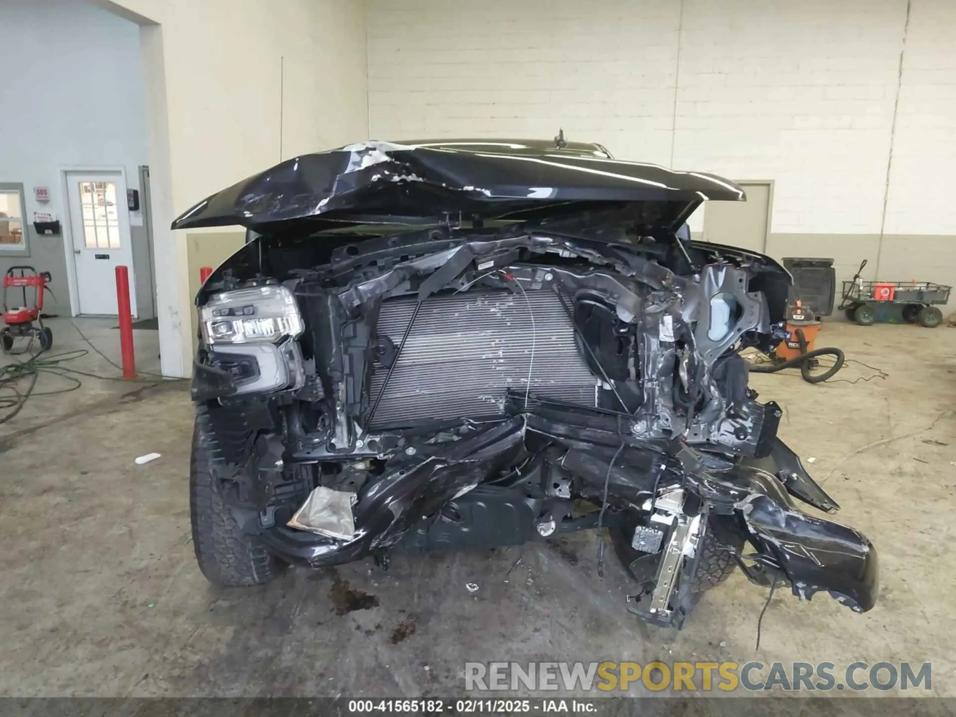 6 Photograph of a damaged car 2GCUDEED6R1134124 CHEVROLET SILVERADO 1500 2024