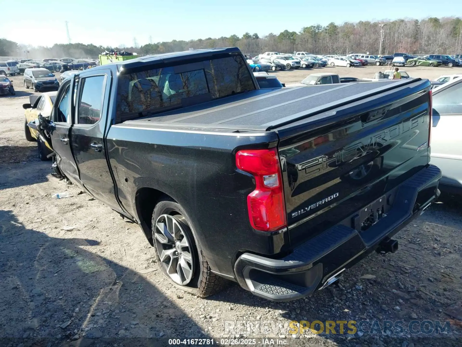 3 Photograph of a damaged car 2GCUDEED6R1157600 CHEVROLET SILVERADO 1500 2024