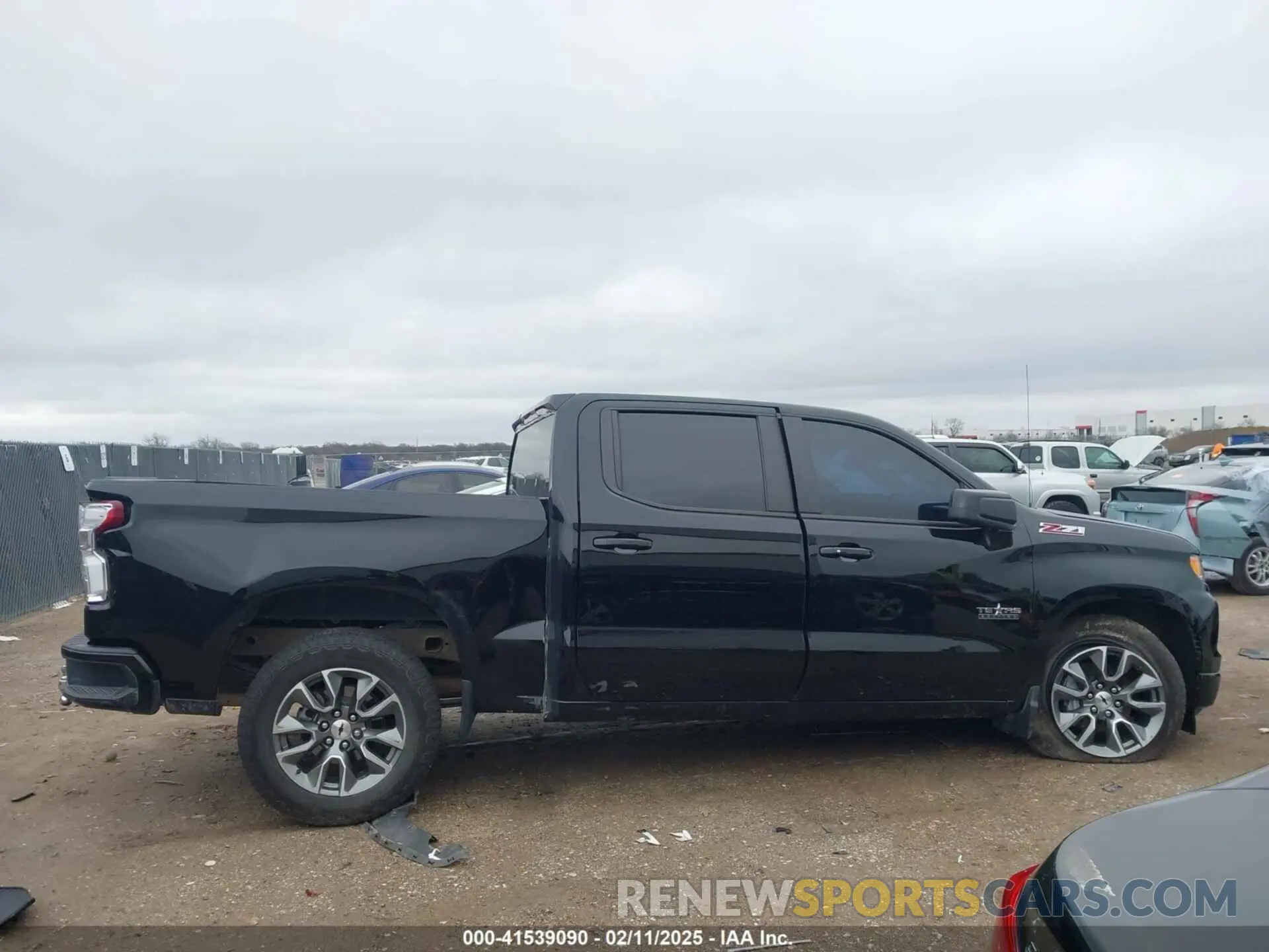 13 Photograph of a damaged car 2GCUDEED8R1173555 CHEVROLET SILVERADO 1500 2024