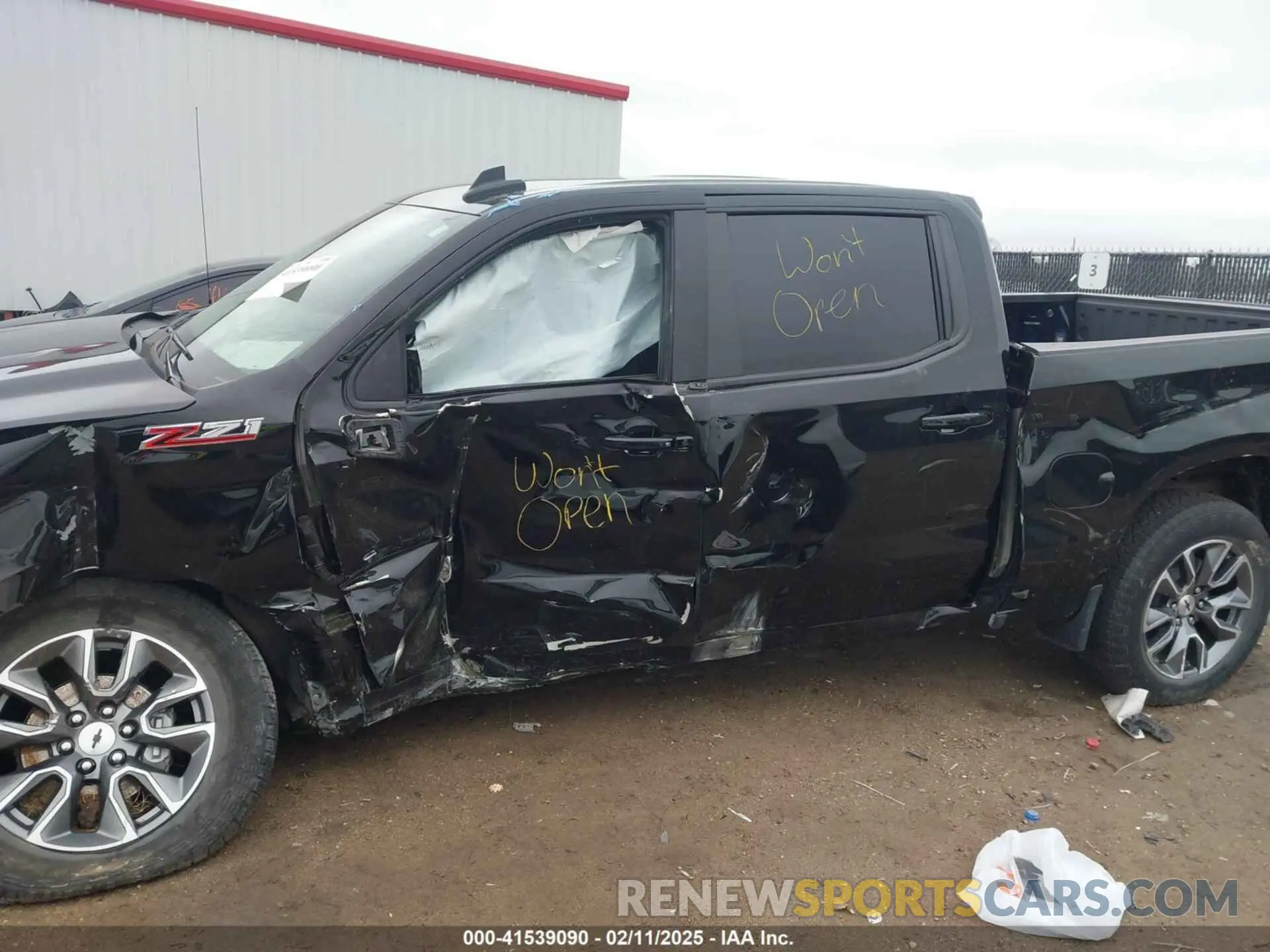 14 Photograph of a damaged car 2GCUDEED8R1173555 CHEVROLET SILVERADO 1500 2024
