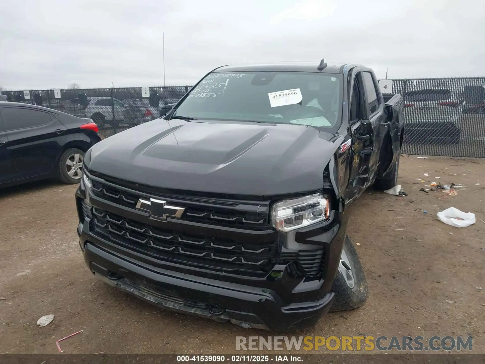 2 Photograph of a damaged car 2GCUDEED8R1173555 CHEVROLET SILVERADO 1500 2024