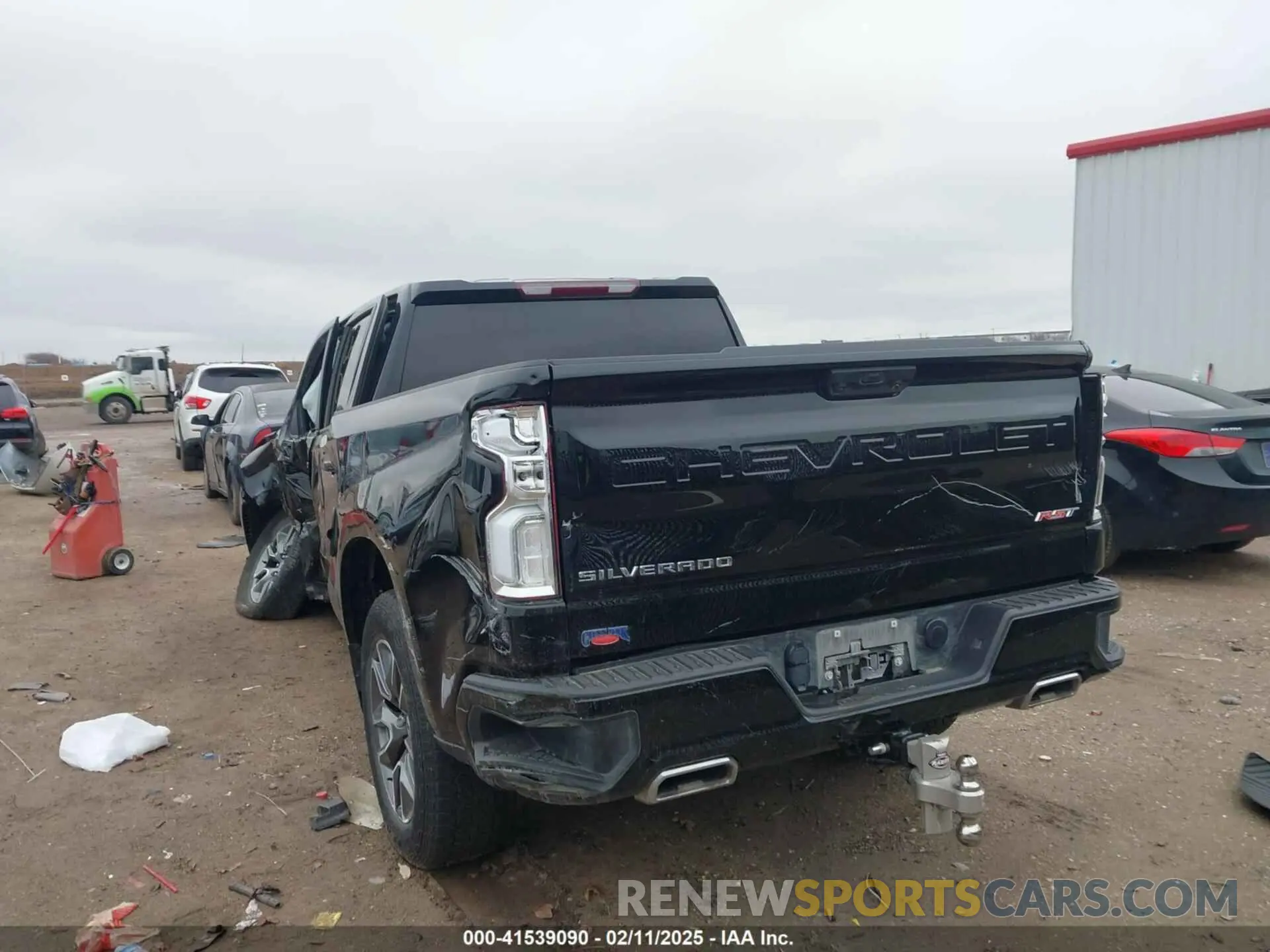 3 Photograph of a damaged car 2GCUDEED8R1173555 CHEVROLET SILVERADO 1500 2024