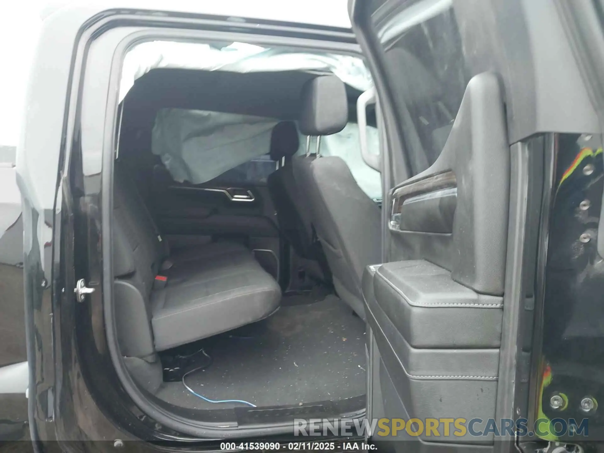 8 Photograph of a damaged car 2GCUDEED8R1173555 CHEVROLET SILVERADO 1500 2024