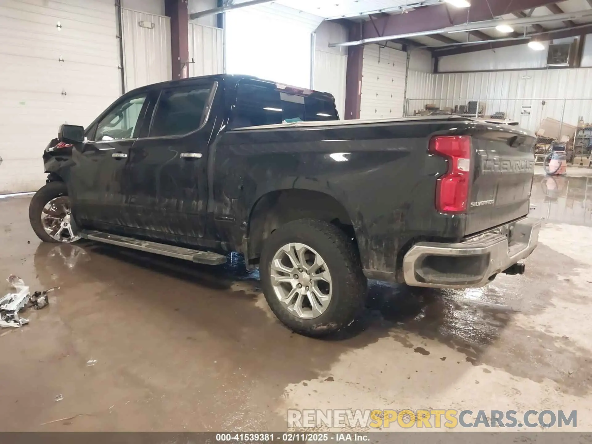 3 Photograph of a damaged car 2GCUDGED2R1174289 CHEVROLET SILVERADO 1500 2024
