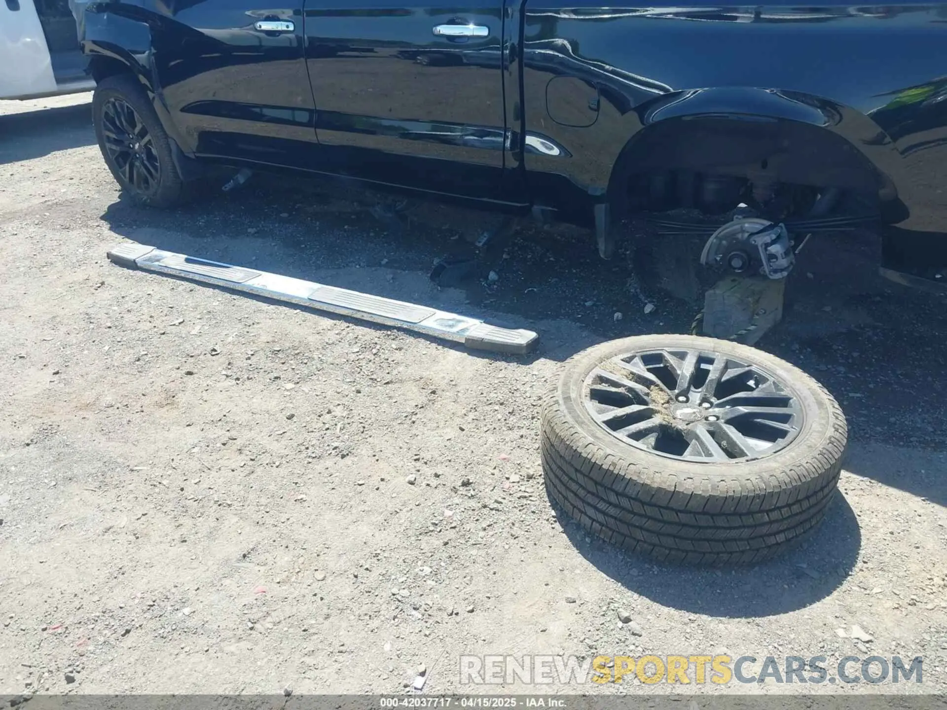 12 Photograph of a damaged car 2GCUDGED7R1152966 CHEVROLET SILVERADO 1500 2024