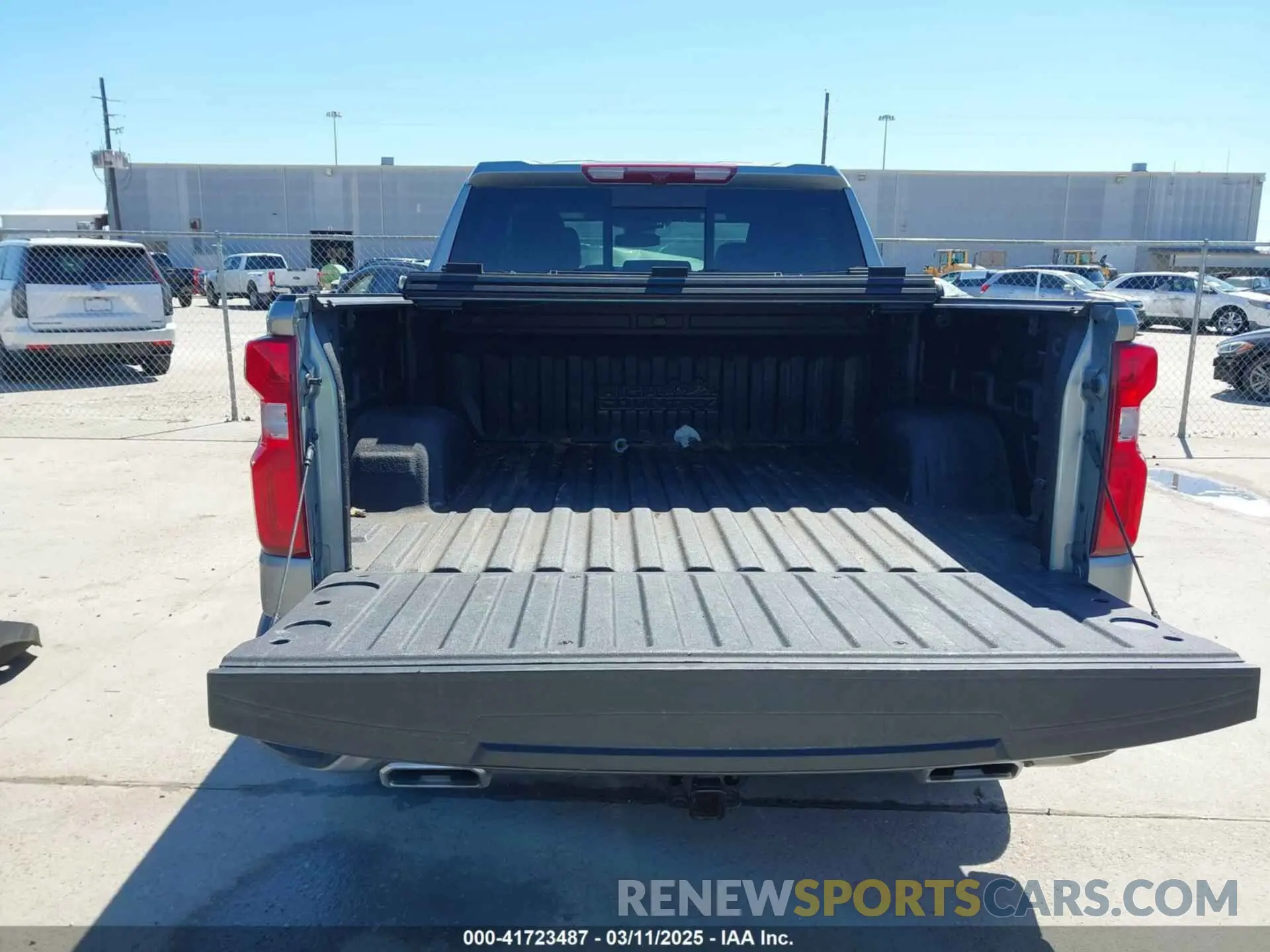 18 Photograph of a damaged car 2GCUDJED1R1196328 CHEVROLET SILVERADO 1500 2024