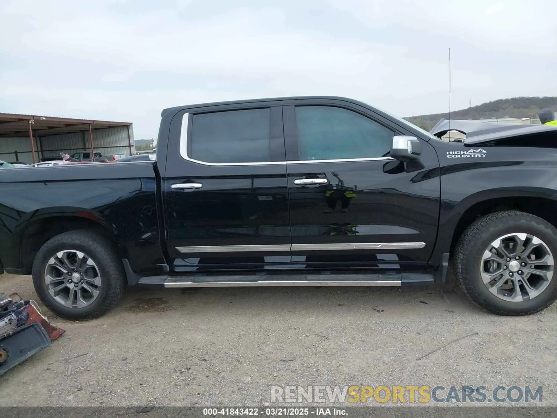 13 Photograph of a damaged car 2GCUDJED6R1164412 CHEVROLET SILVERADO 1500 2024