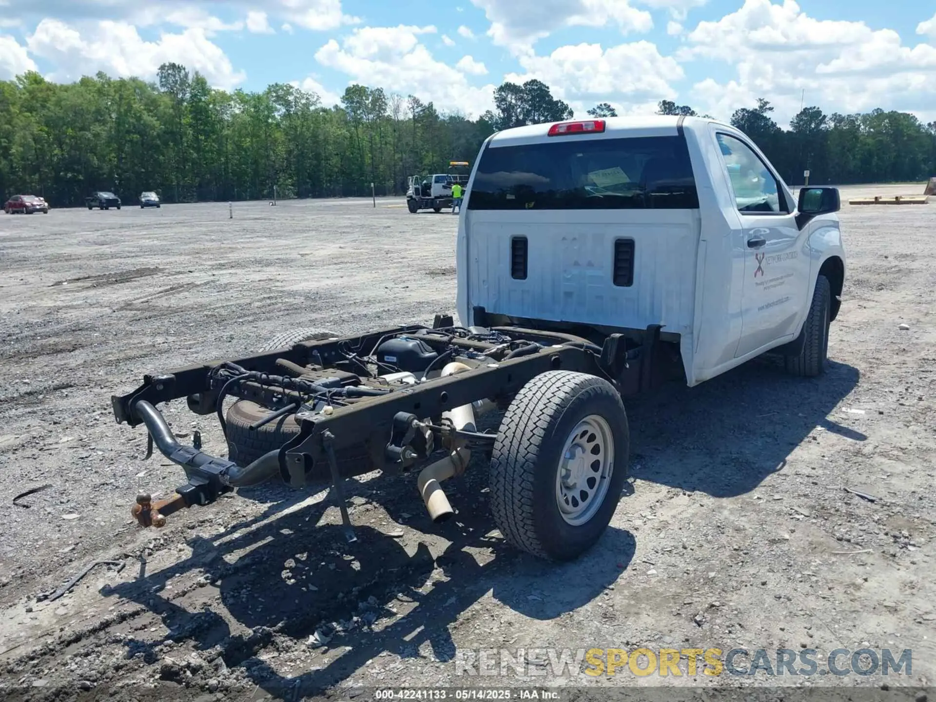 4 Photograph of a damaged car 3GCNAAEK6RG105203 CHEVROLET SILVERADO 1500 2024