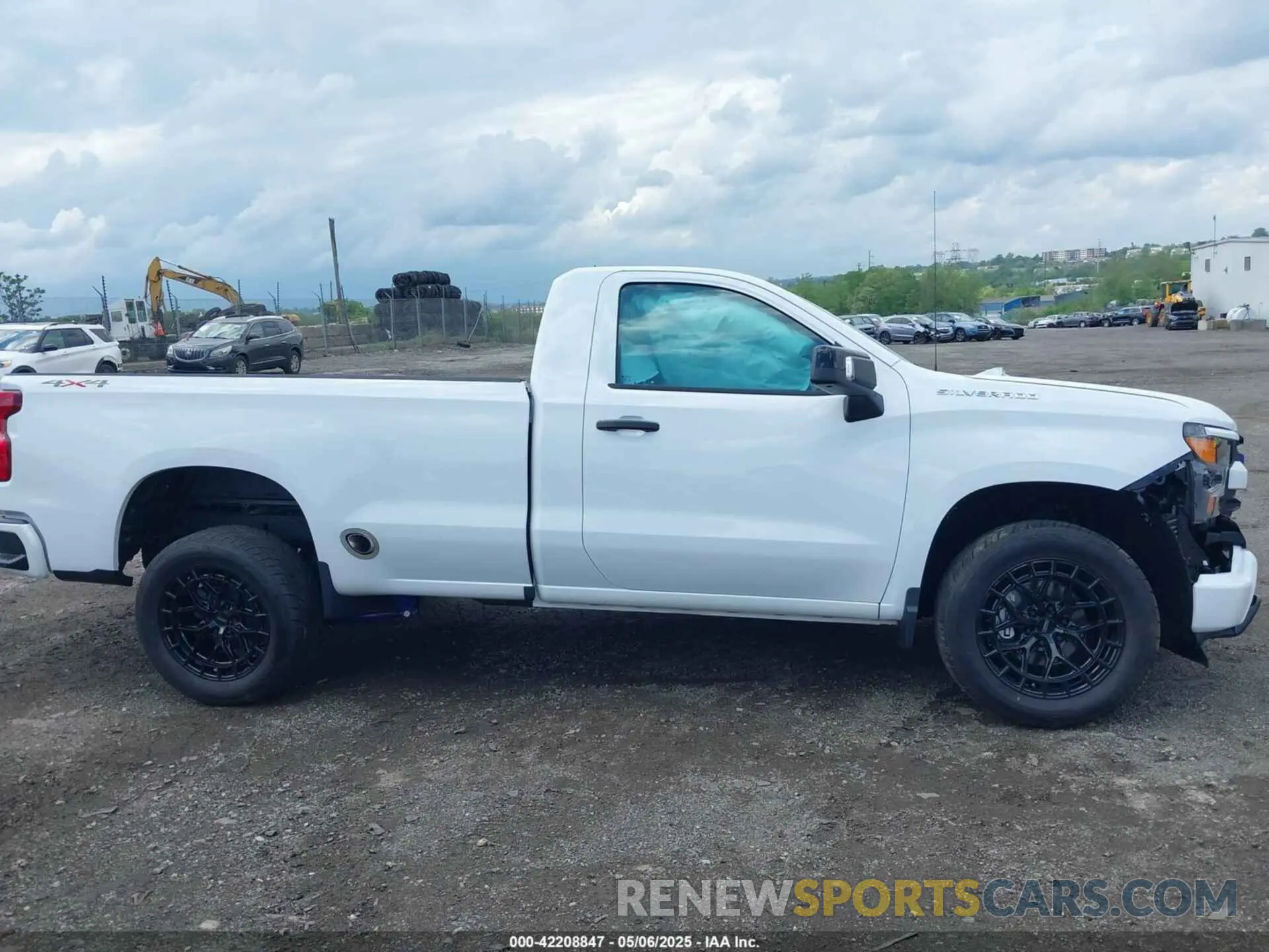 14 Photograph of a damaged car 3GCNDAED3RG269761 CHEVROLET SILVERADO 1500 2024