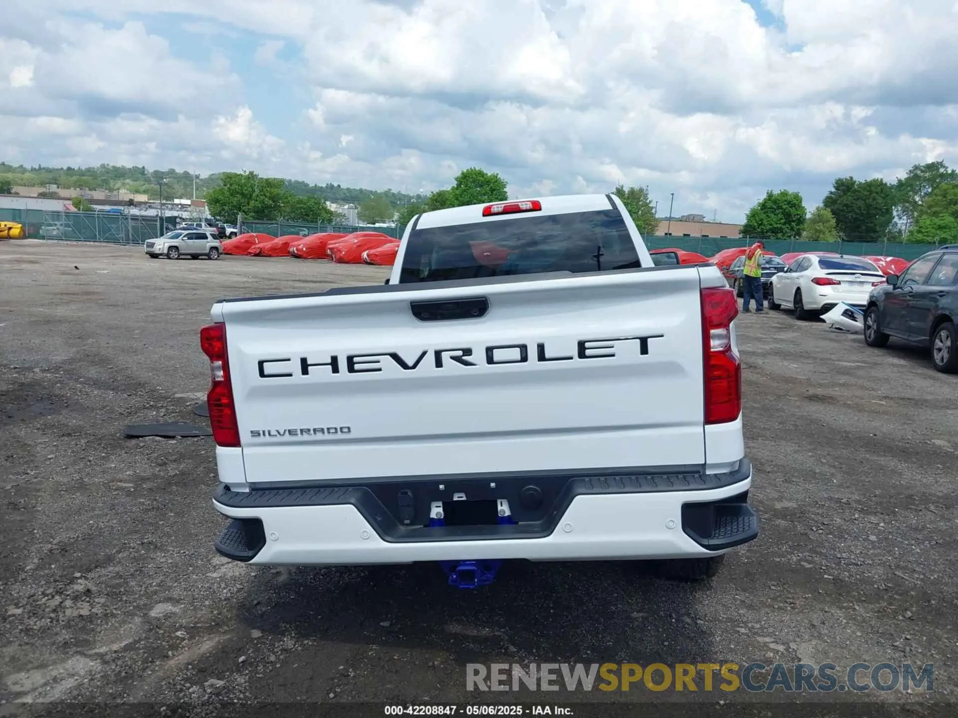 17 Photograph of a damaged car 3GCNDAED3RG269761 CHEVROLET SILVERADO 1500 2024