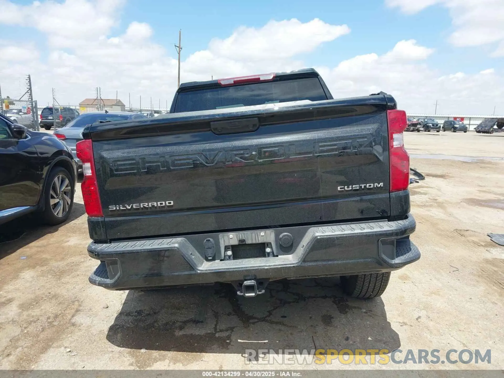 17 Photograph of a damaged car 3GCPABEK5RG290018 CHEVROLET SILVERADO 1500 2024