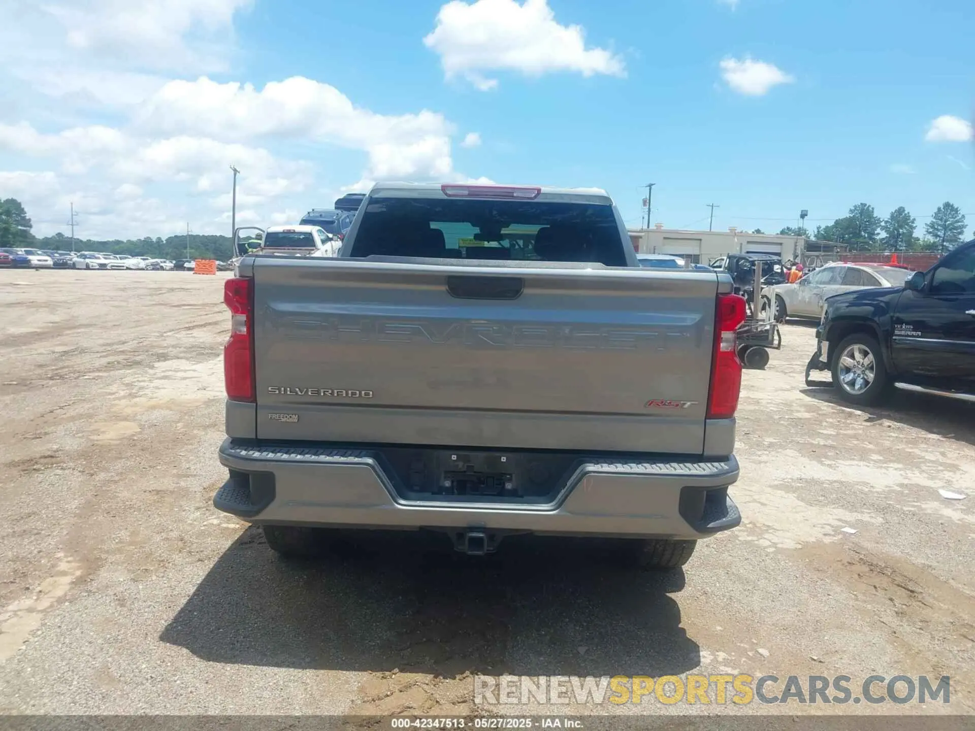 17 Photograph of a damaged car 3GCPADED2RG266160 CHEVROLET SILVERADO 1500 2024