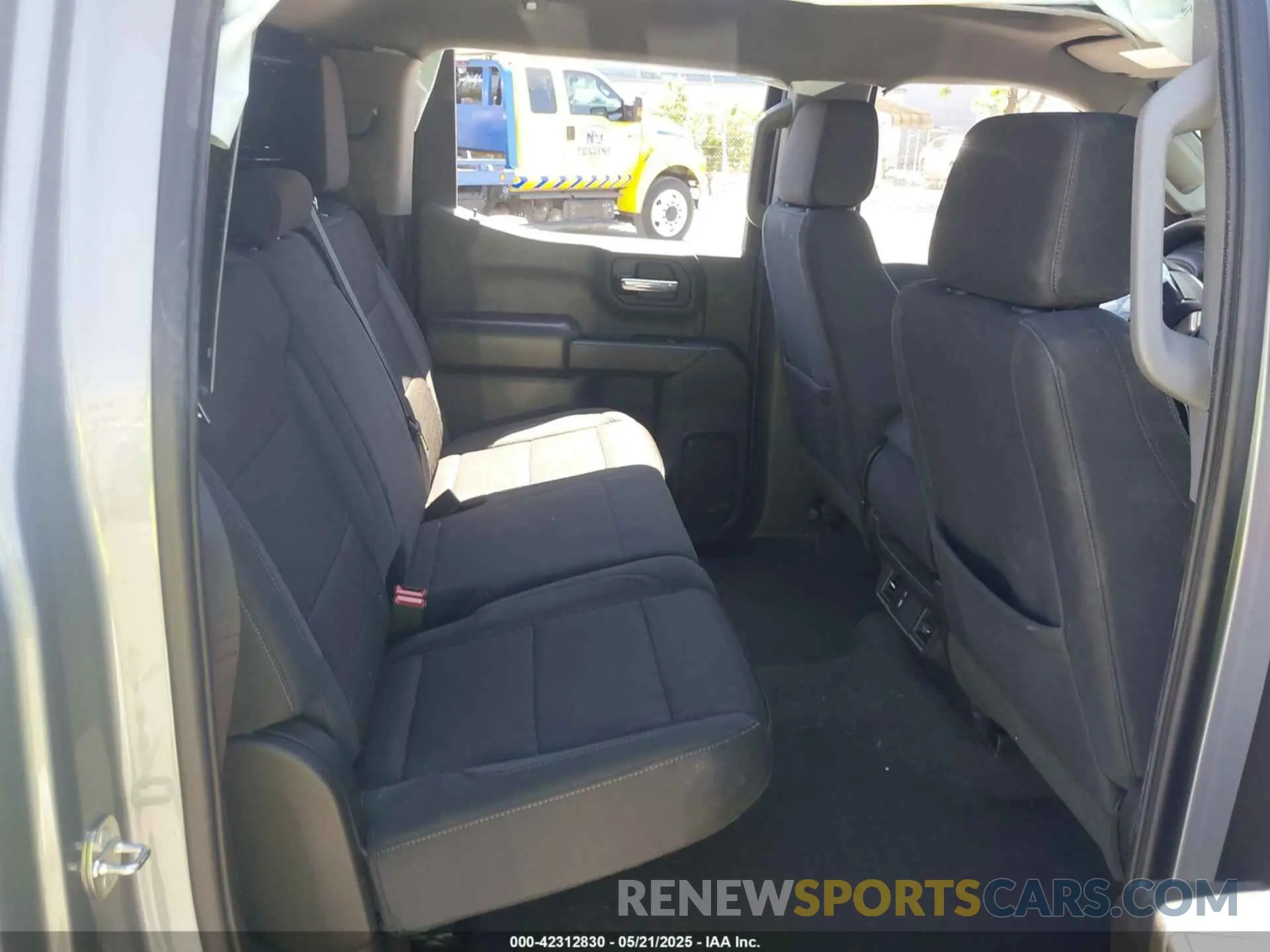 8 Photograph of a damaged car 3GCPDBEK8RG143778 CHEVROLET SILVERADO 1500 2024
