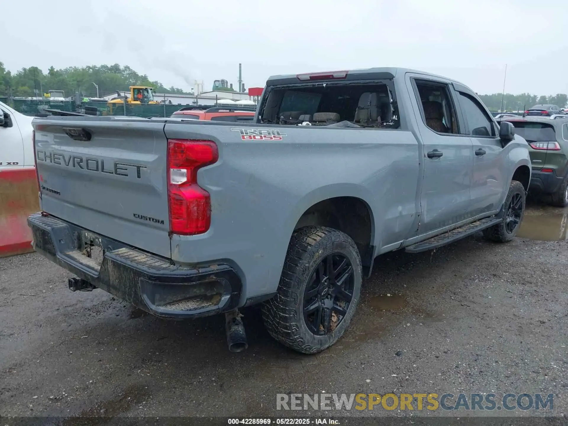 4 Photograph of a damaged car 3GCPDCEK2RG197468 CHEVROLET SILVERADO 1500 2024