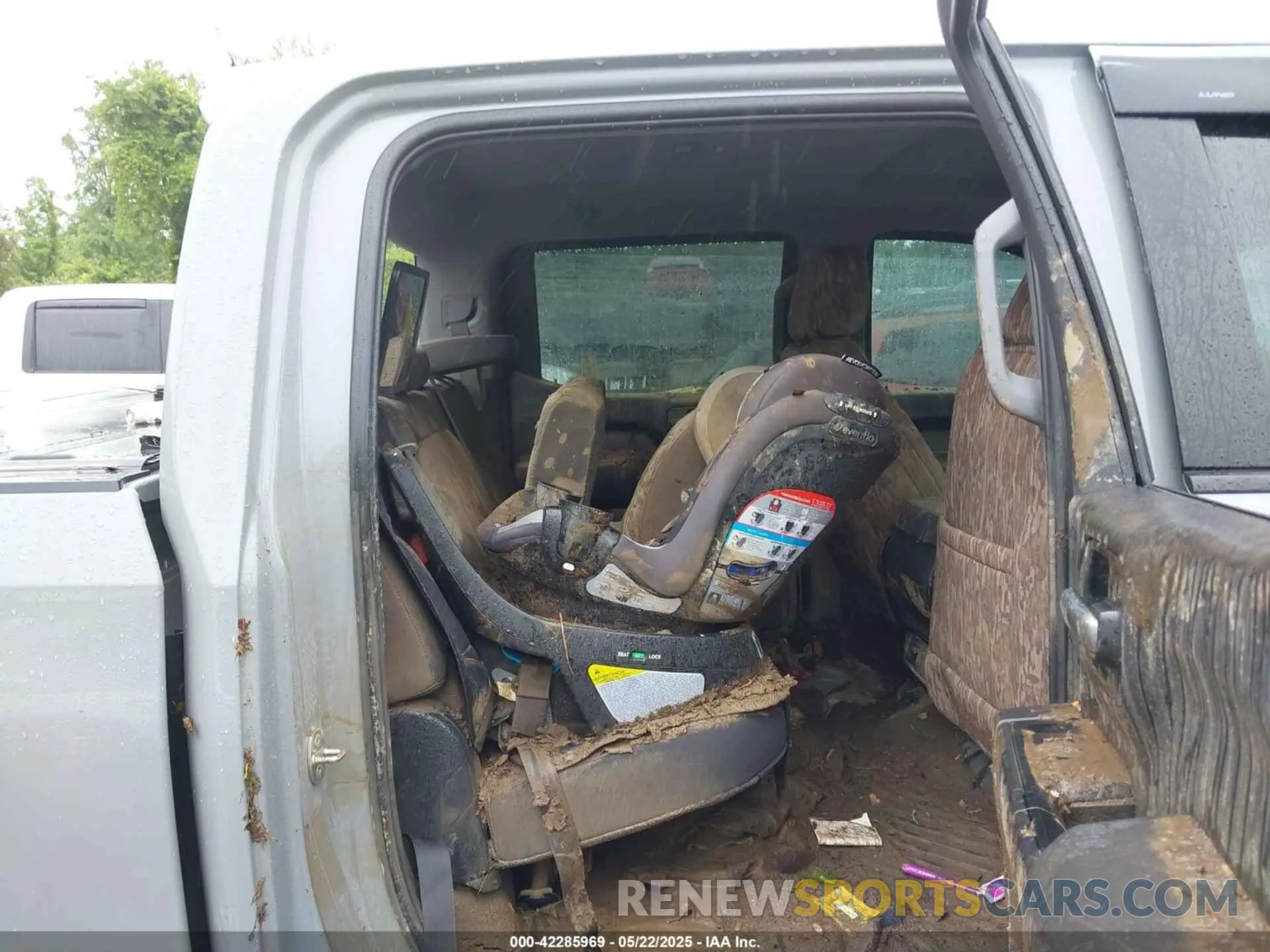 8 Photograph of a damaged car 3GCPDCEK2RG197468 CHEVROLET SILVERADO 1500 2024