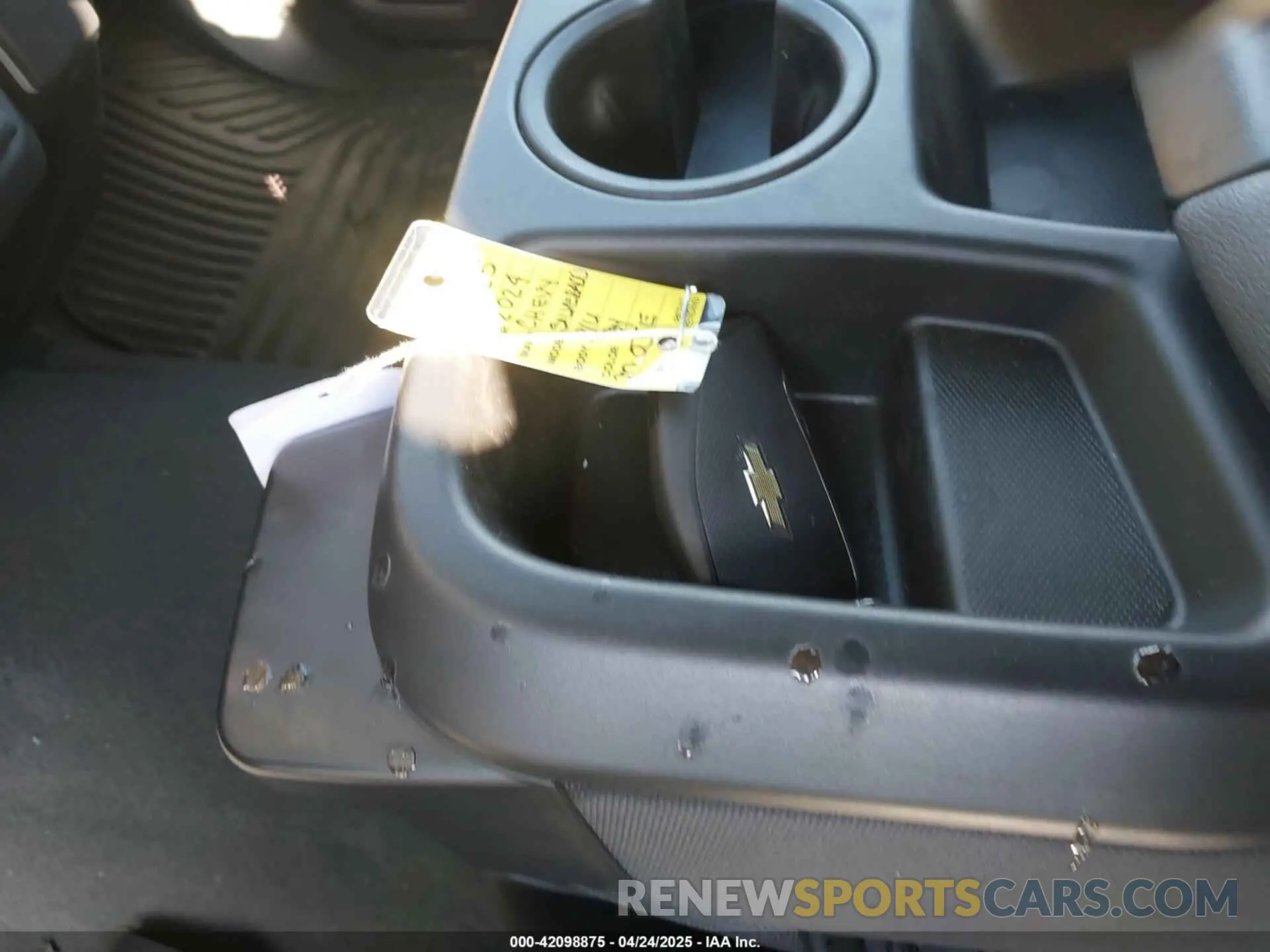 11 Photograph of a damaged car 3GCPDCEK4RG347404 CHEVROLET SILVERADO 1500 2024