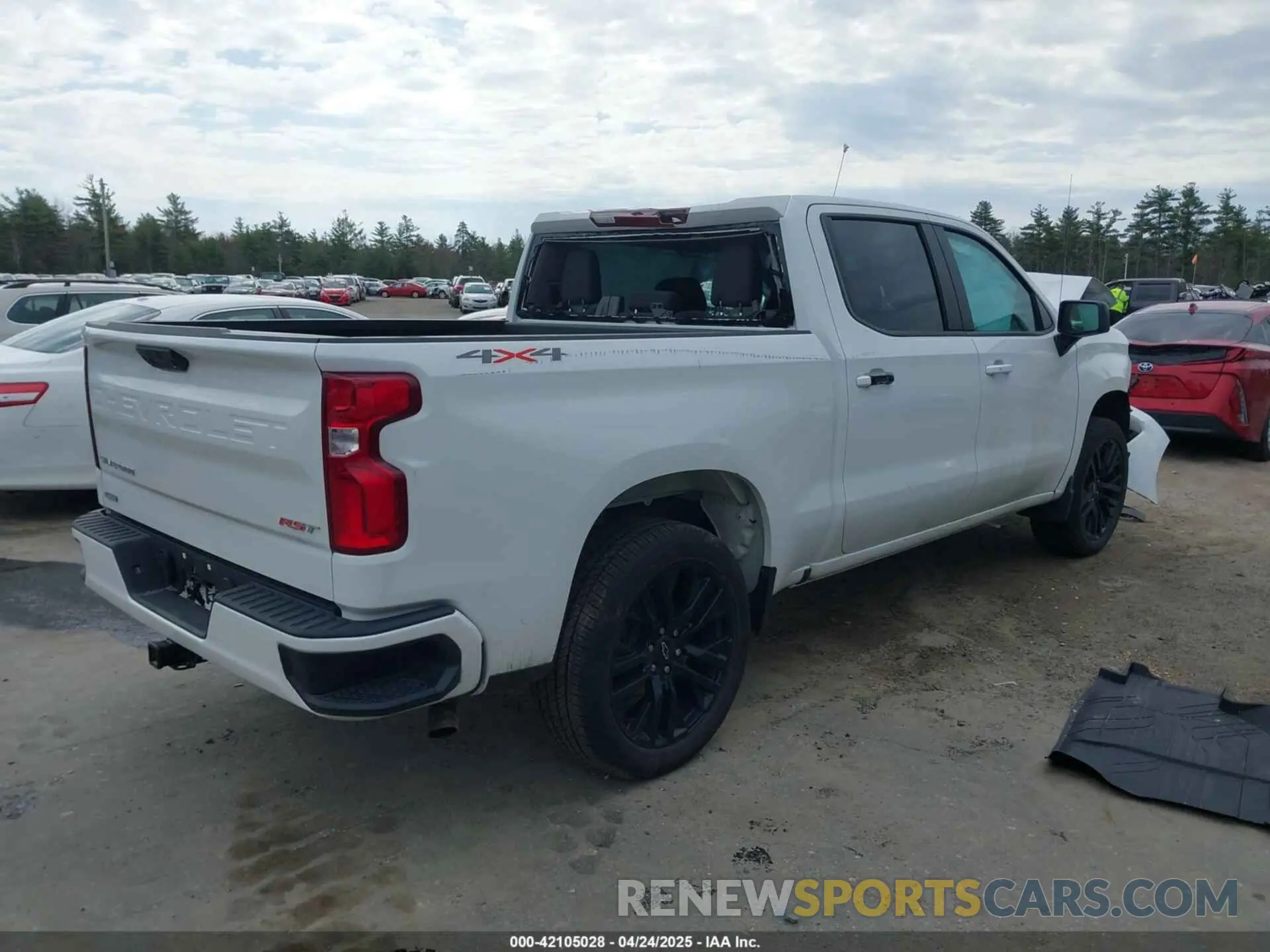 4 Photograph of a damaged car 3GCPDEEK8RG353931 CHEVROLET SILVERADO 1500 2024