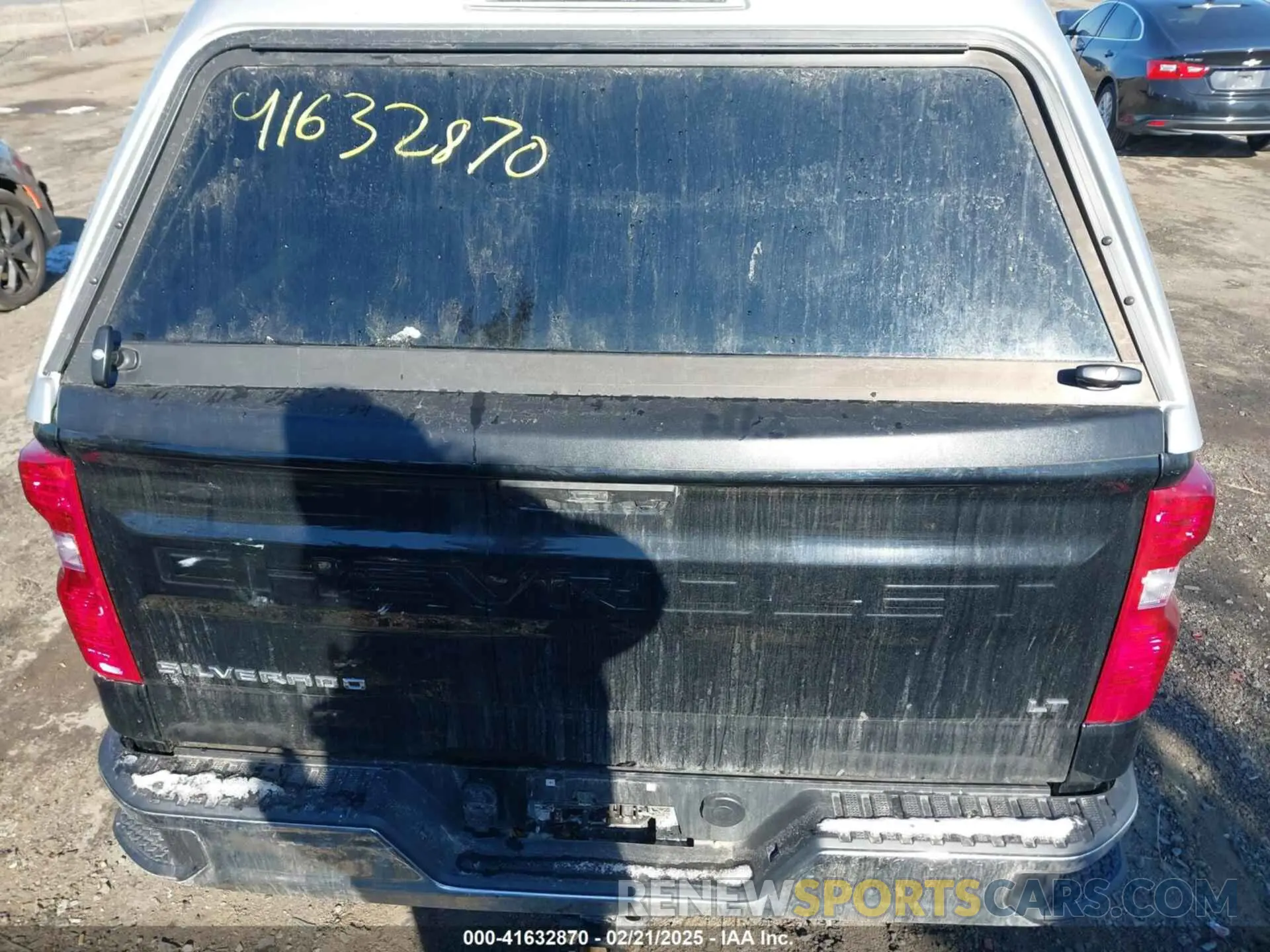 16 Photograph of a damaged car 3GCPDKEK4RG454611 CHEVROLET SILVERADO 1500 2024