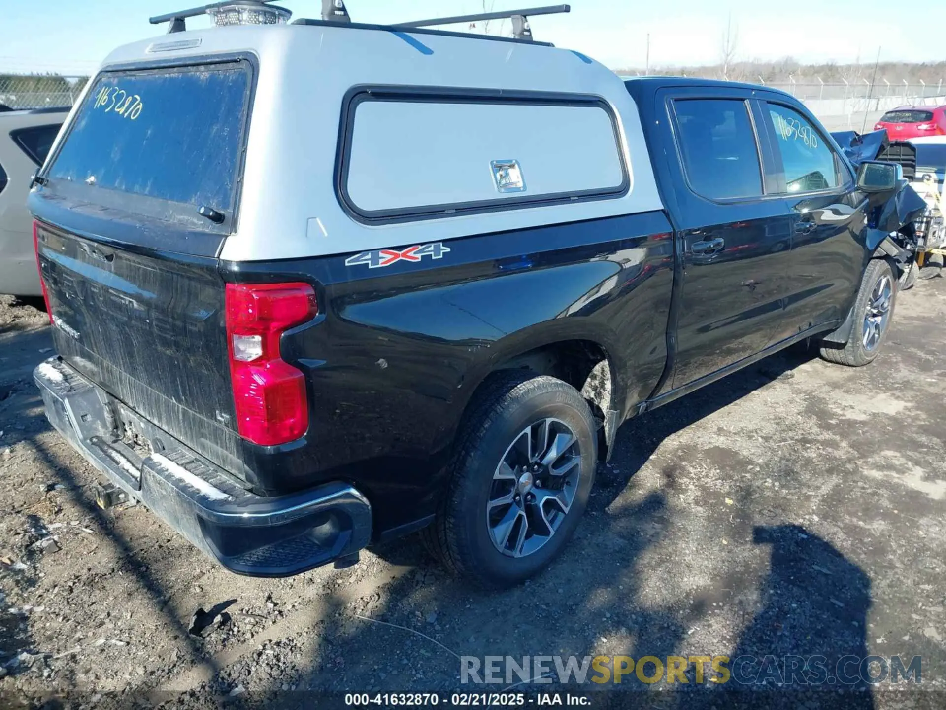 4 Photograph of a damaged car 3GCPDKEK4RG454611 CHEVROLET SILVERADO 1500 2024