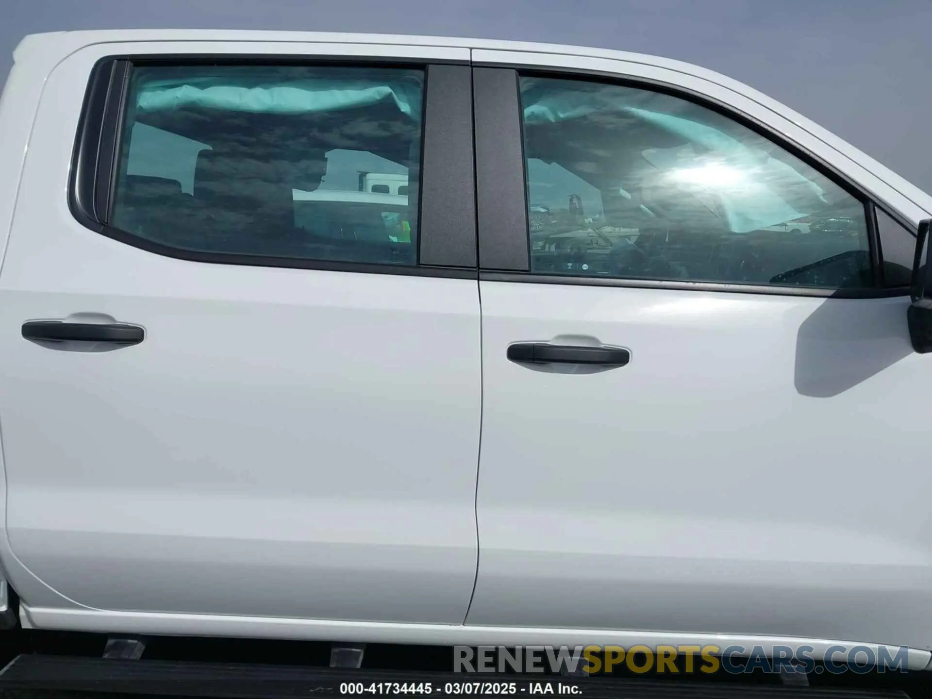 13 Photograph of a damaged car 3GCUDAED3RG454730 CHEVROLET SILVERADO 1500 2024