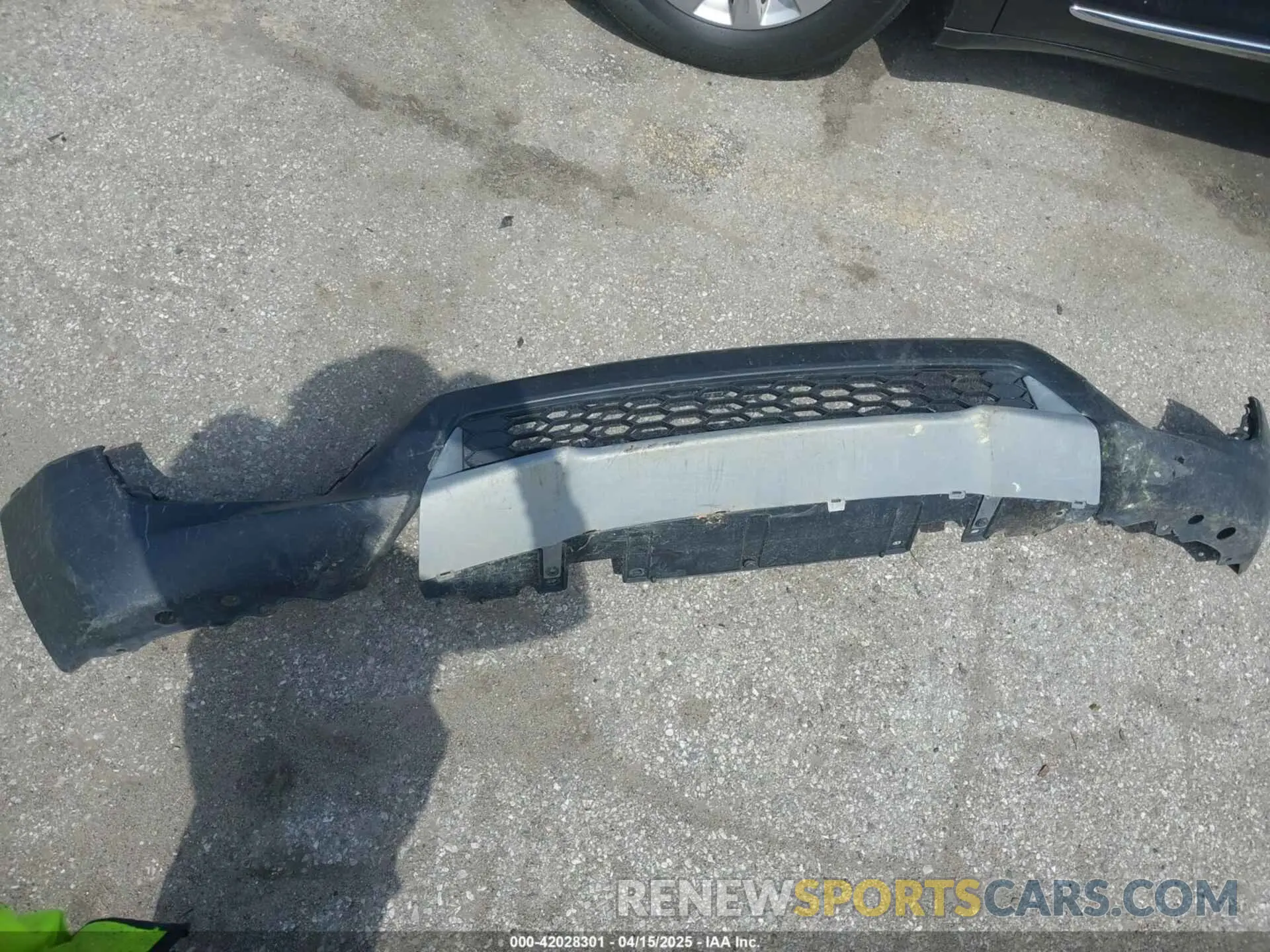 12 Photograph of a damaged car 3GCUDCE85RG103431 CHEVROLET SILVERADO 1500 2024