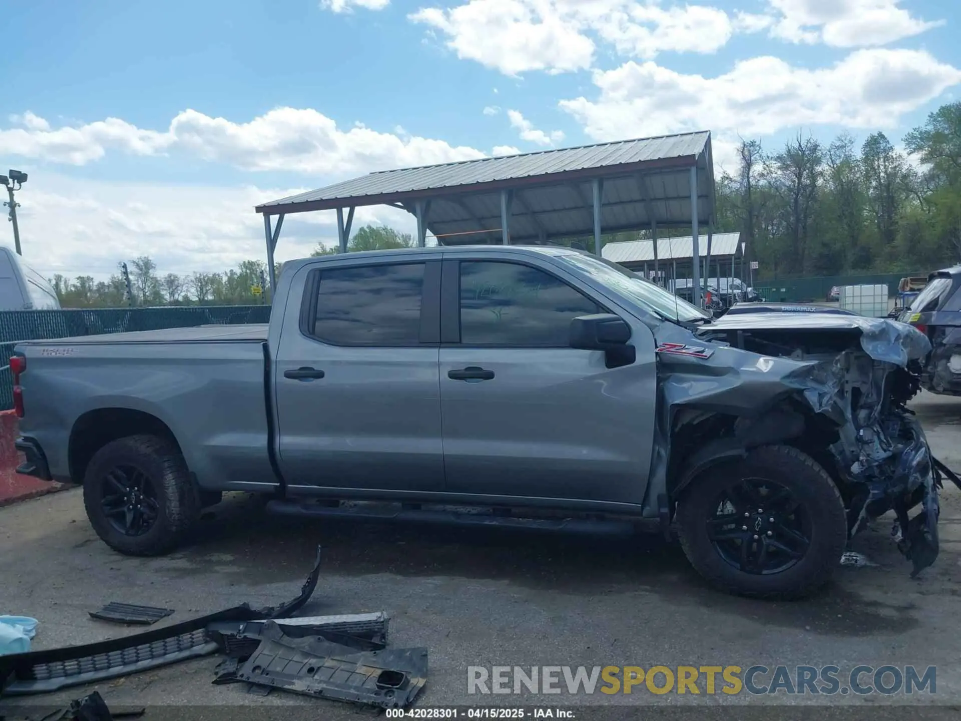 14 Photograph of a damaged car 3GCUDCE85RG103431 CHEVROLET SILVERADO 1500 2024