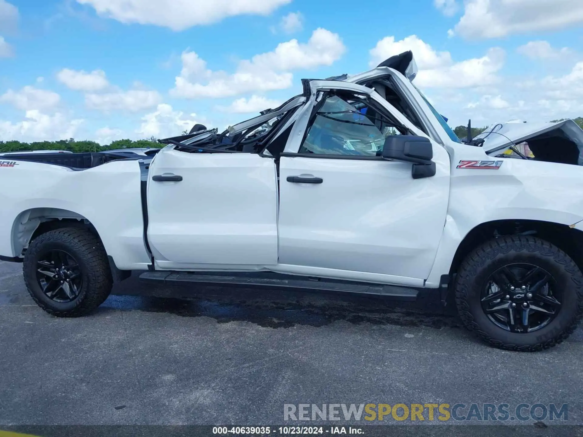 13 Photograph of a damaged car 3GCUDCED6RG354939 CHEVROLET SILVERADO 1500 2024