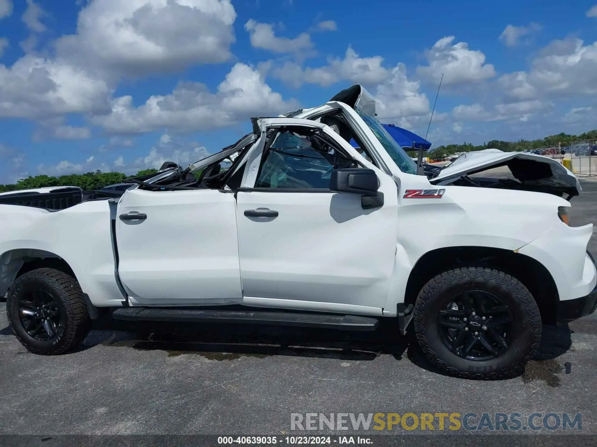 17 Photograph of a damaged car 3GCUDCED6RG354939 CHEVROLET SILVERADO 1500 2024