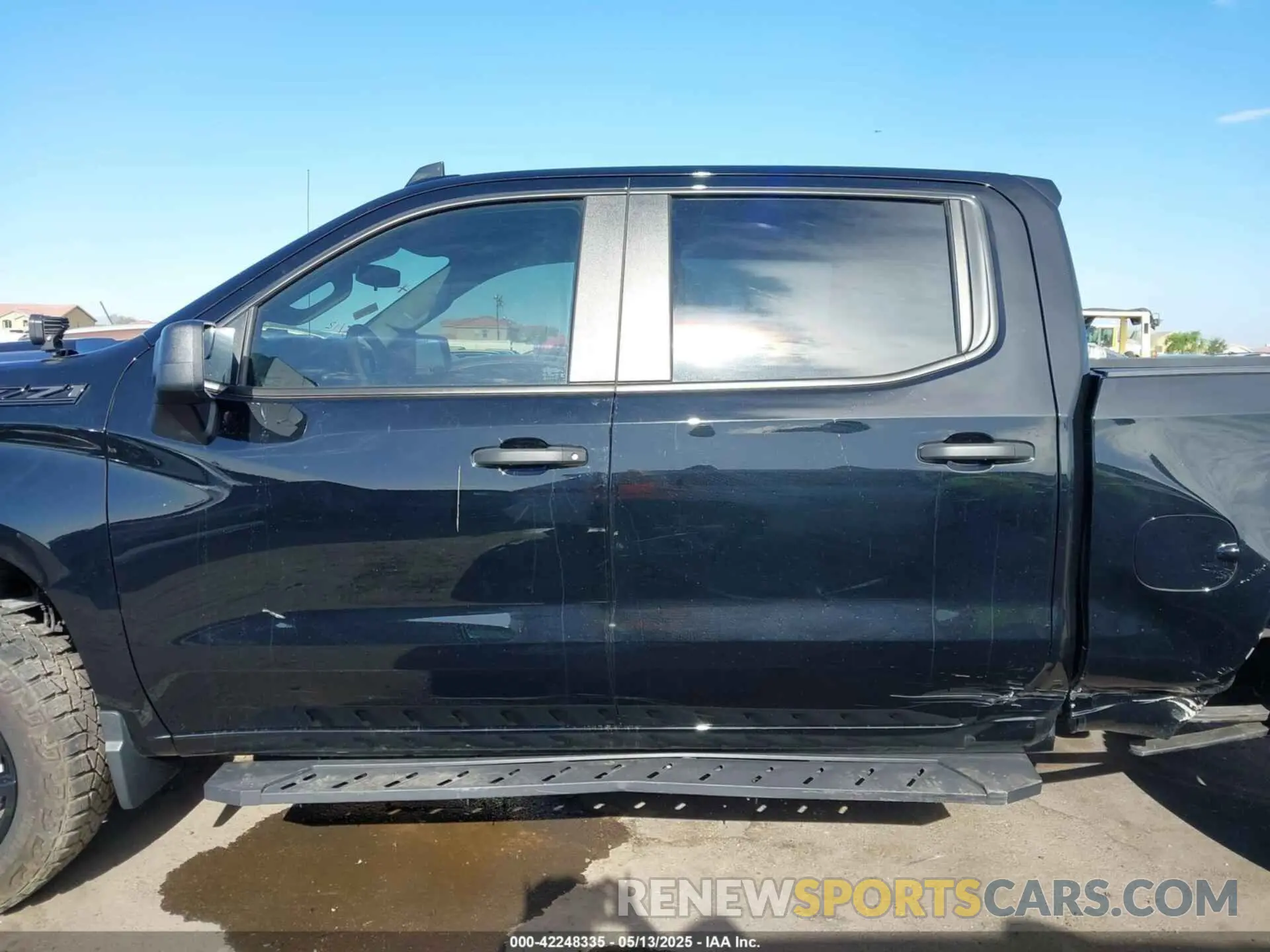 14 Photograph of a damaged car 3GCUDCED9RG366664 CHEVROLET SILVERADO 1500 2024