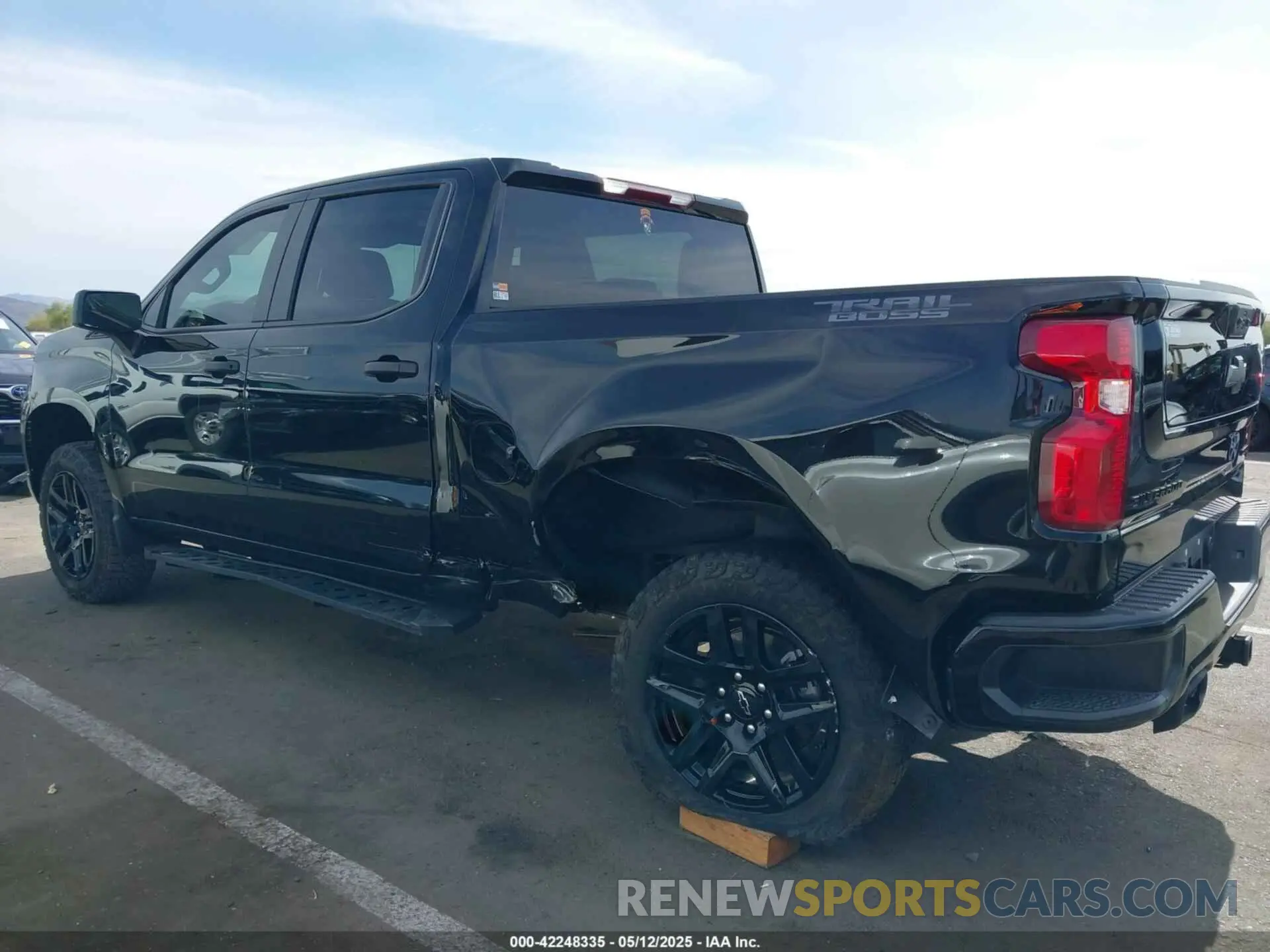 6 Photograph of a damaged car 3GCUDCED9RG366664 CHEVROLET SILVERADO 1500 2024
