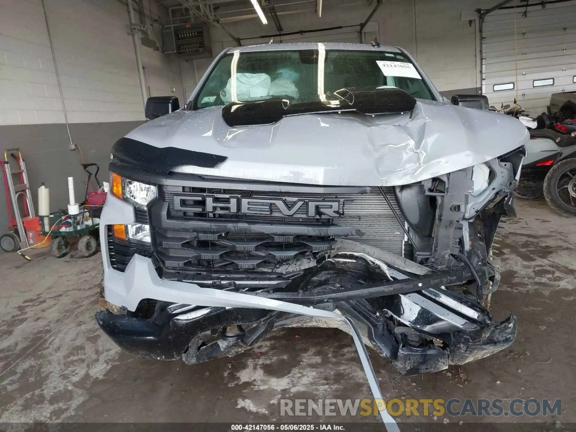 12 Photograph of a damaged car 3GCUDCEDXRG355740 CHEVROLET SILVERADO 1500 2024