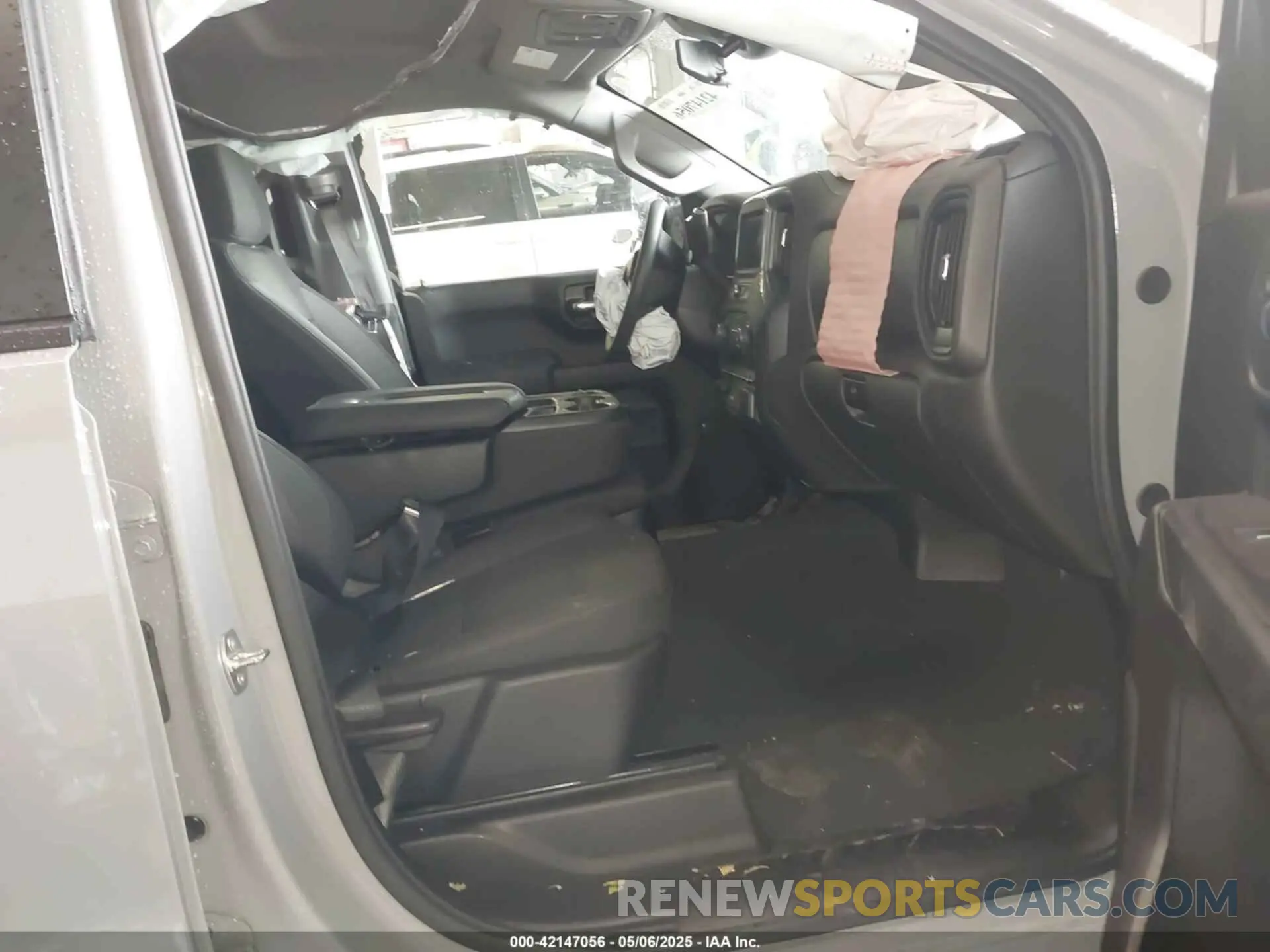5 Photograph of a damaged car 3GCUDCEDXRG355740 CHEVROLET SILVERADO 1500 2024