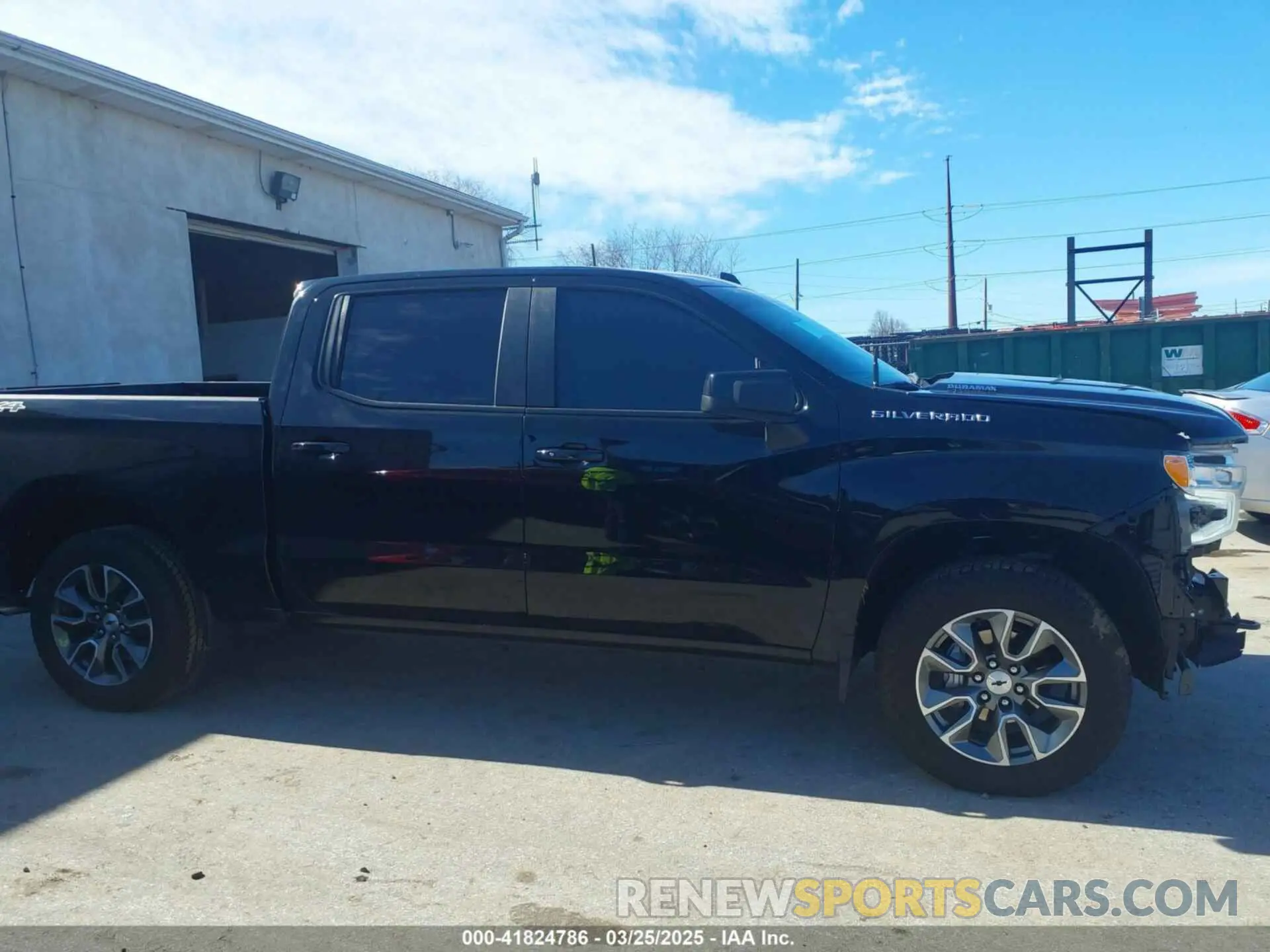 14 Photograph of a damaged car 3GCUDEE85RG283750 CHEVROLET SILVERADO 1500 2024