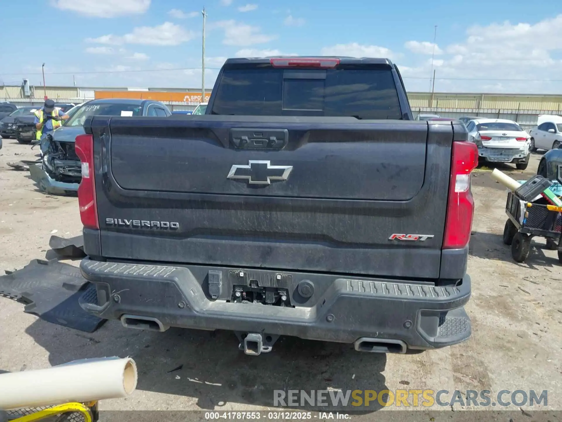 16 Photograph of a damaged car 3GCUDEED2RG382572 CHEVROLET SILVERADO 1500 2024