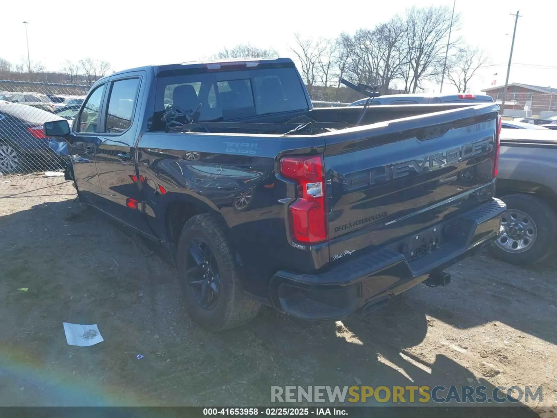 3 Photograph of a damaged car 3GCUDFED0RG306113 CHEVROLET SILVERADO 1500 2024