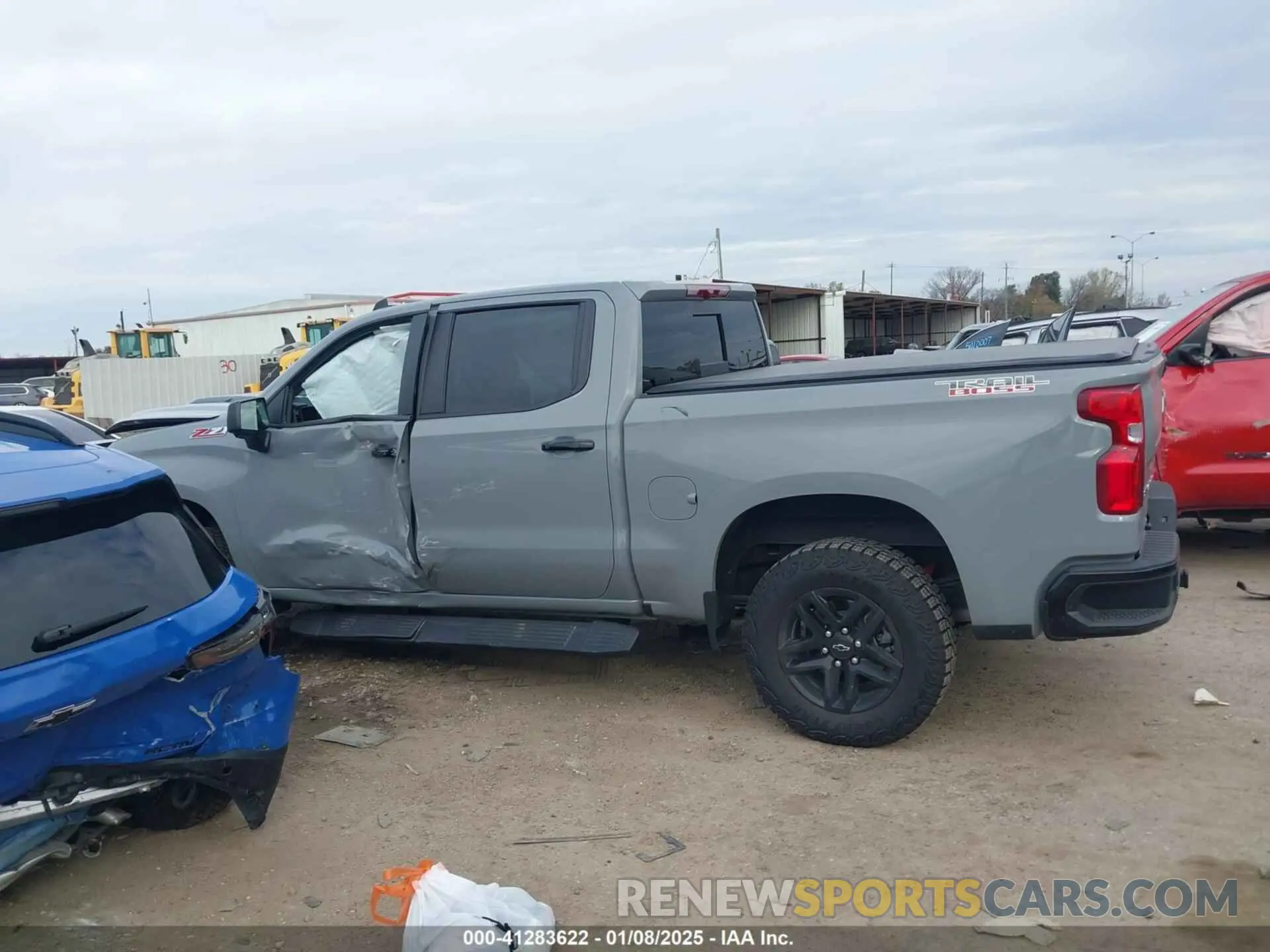 14 Photograph of a damaged car 3GCUDFED1RG397733 CHEVROLET SILVERADO 1500 2024