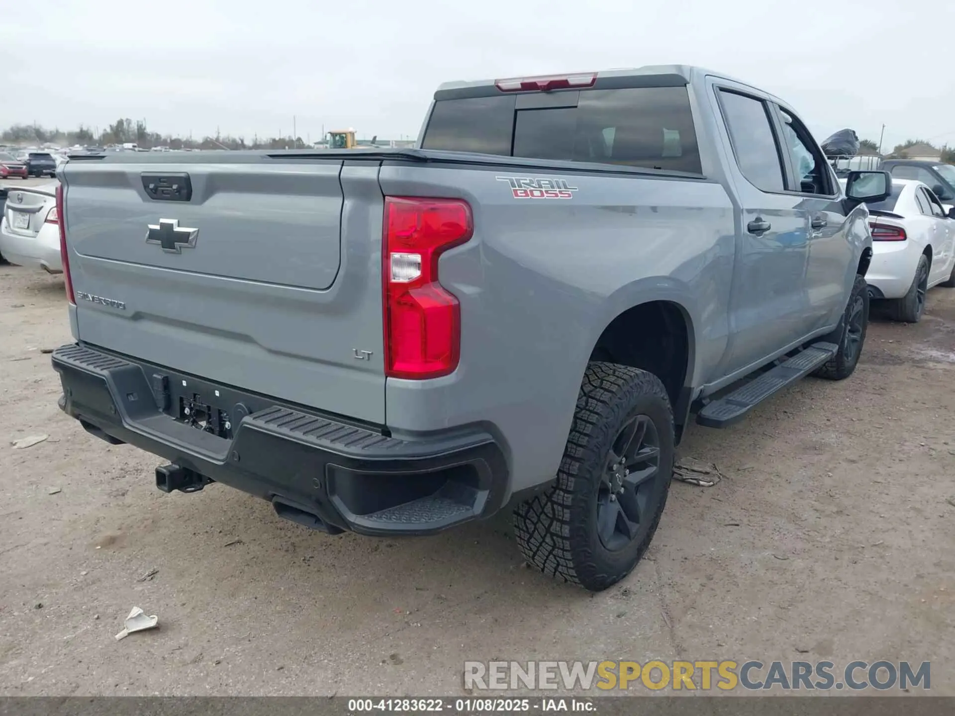 4 Photograph of a damaged car 3GCUDFED1RG397733 CHEVROLET SILVERADO 1500 2024