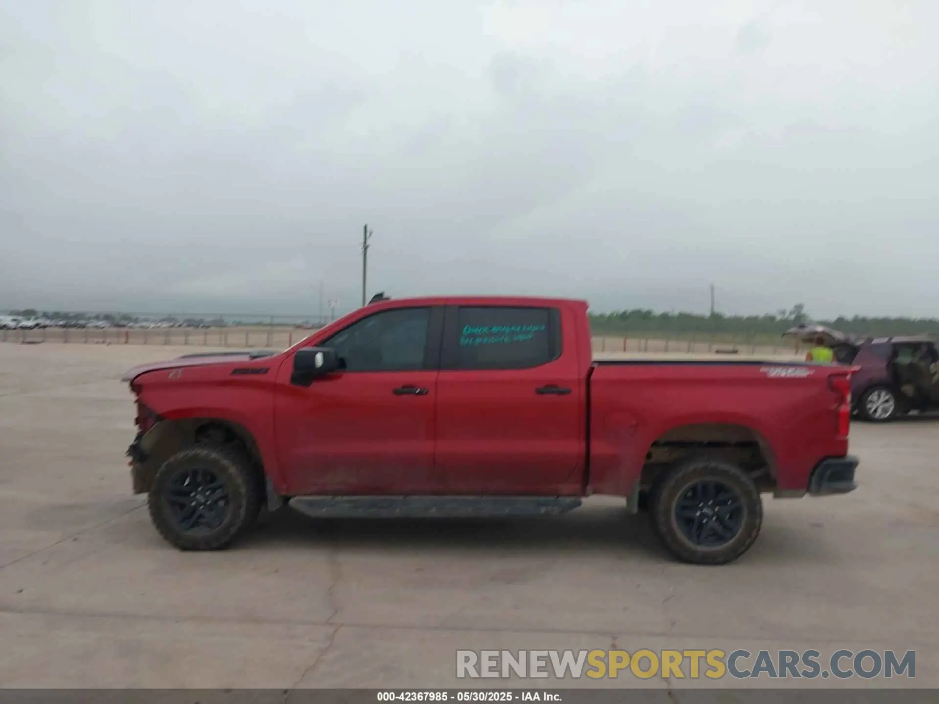 14 Photograph of a damaged car 3GCUDFED2RG130276 CHEVROLET SILVERADO 1500 2024